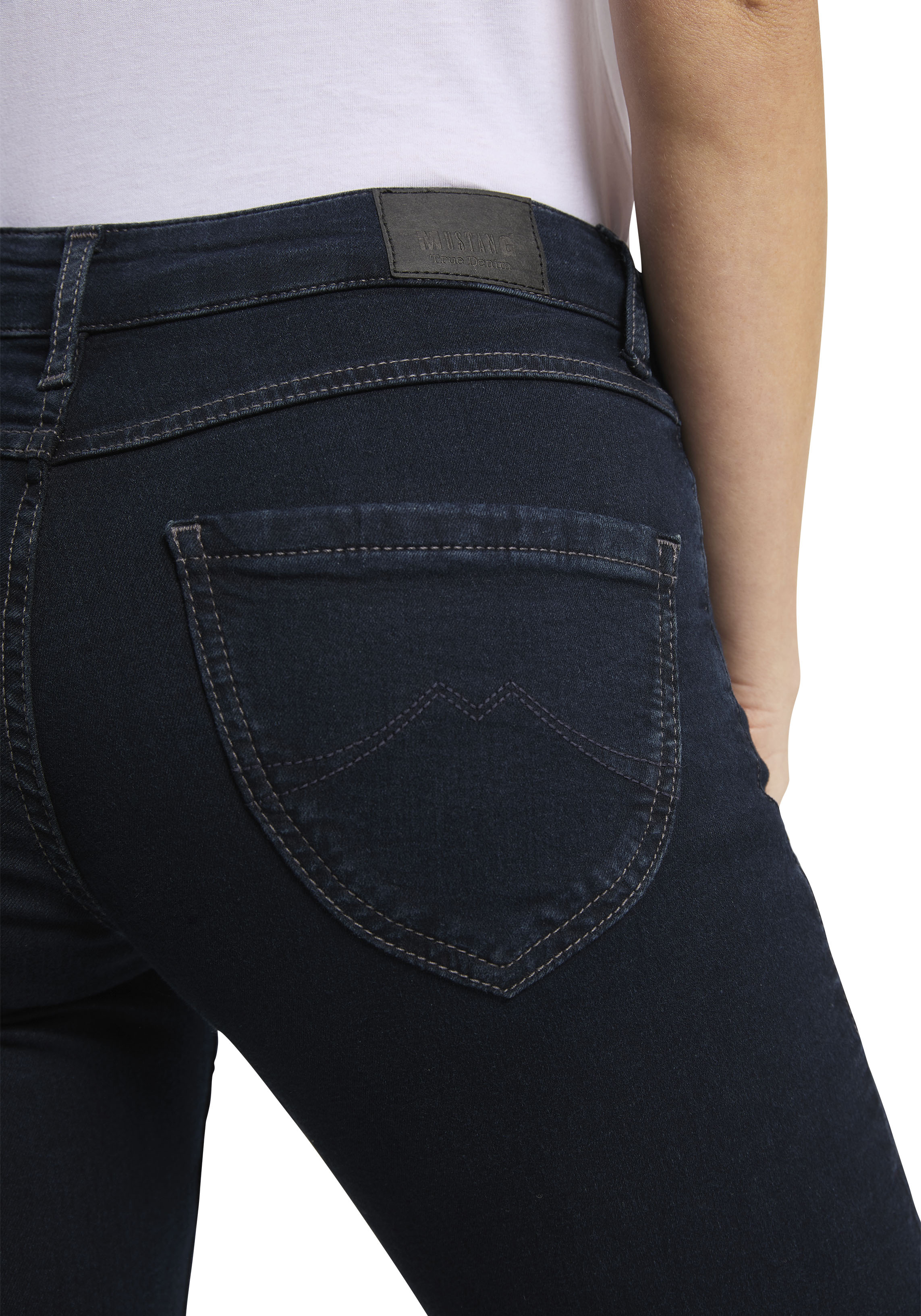 Thumbnail - MUSTANG Regular-fit-Jeans "Julia", im Five-Pocket Style