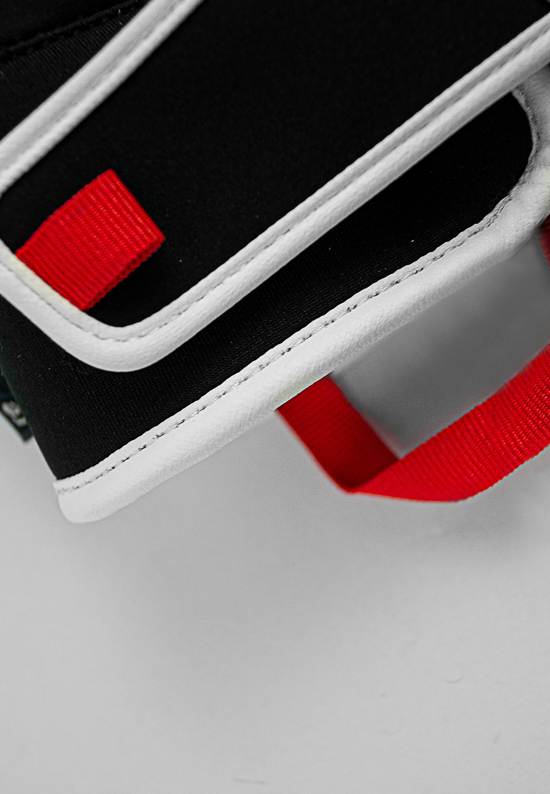 Reusch Skihandschuhe »Pro RC«, in sportlichem Design