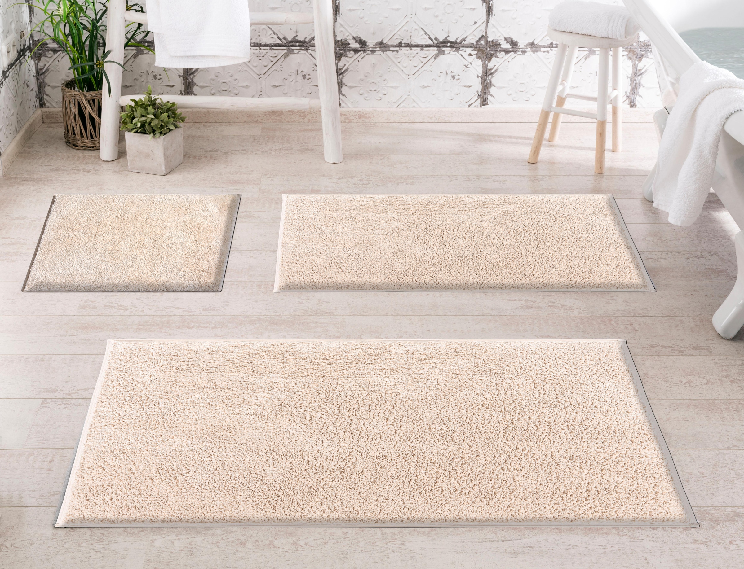 Grund Badematte »Marla« Höhe 14 mm rutschhemmend beschichtet fußbodenheizungsgeeignet Uni Farben, besonders feiner, flauschiger Flor