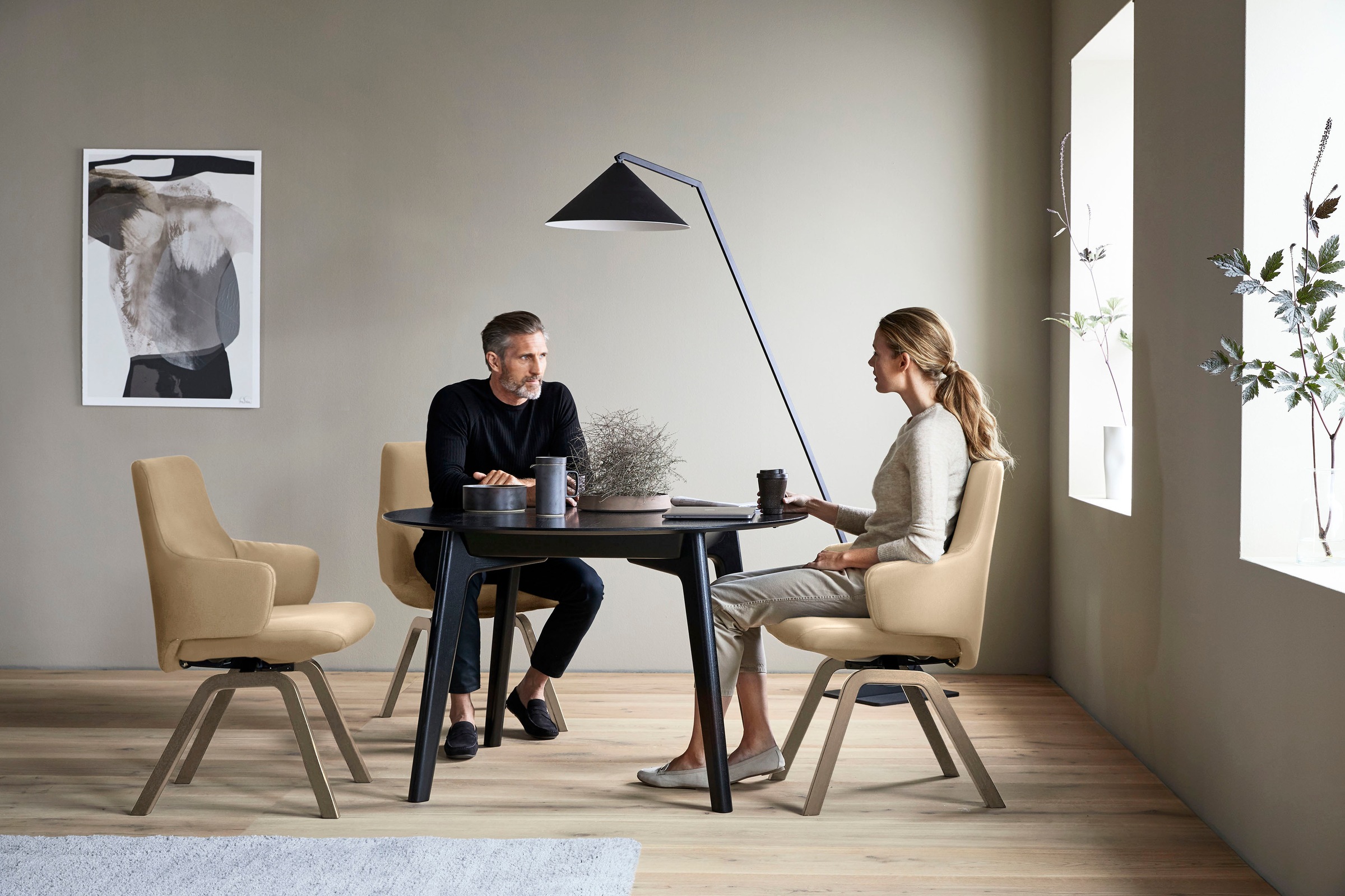 Stressless® Polsterstuhl »Laurel«, Leder PALOMA, Low Back mit Armlehne, Größe L, mit schräggestellten Beinen in Eiche