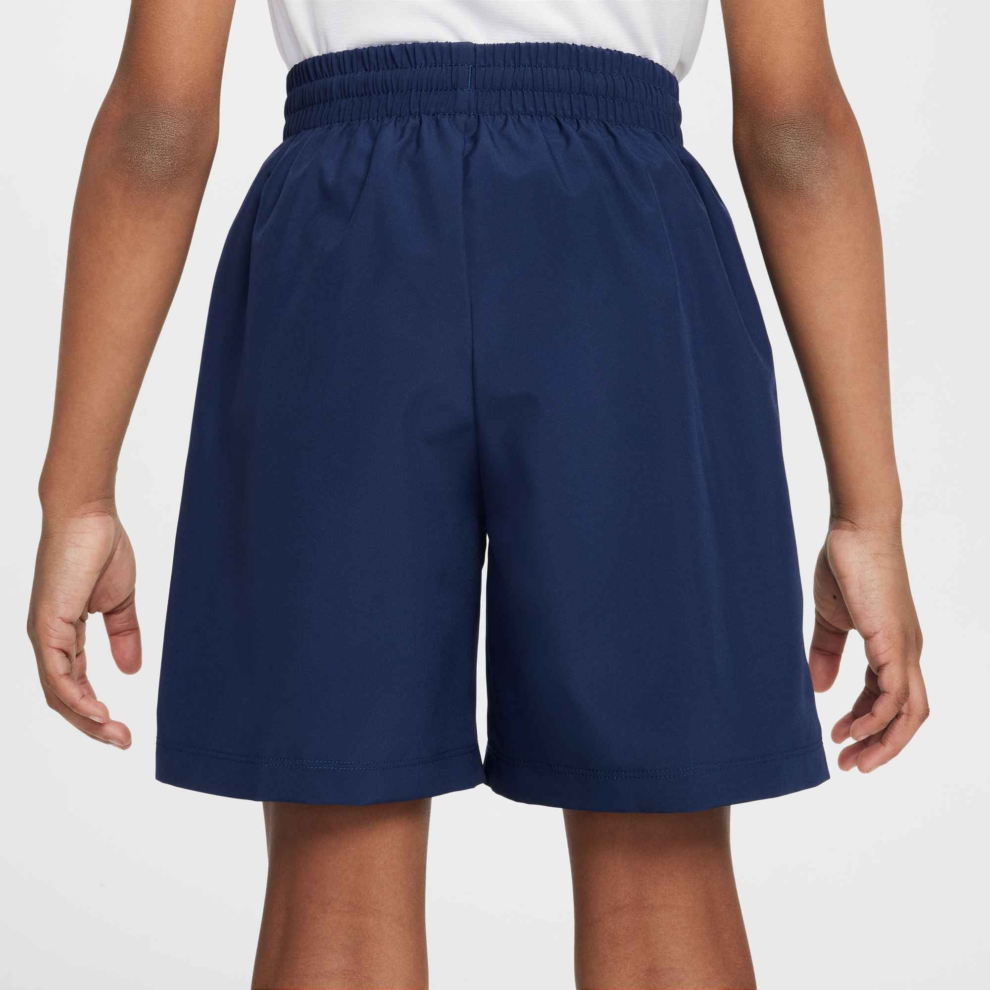 Nike Shorts »B NK DF MULTI WVN SHORT«  schnell trocknendes Material, atmungsaktiv, mit Eingrifftaschen