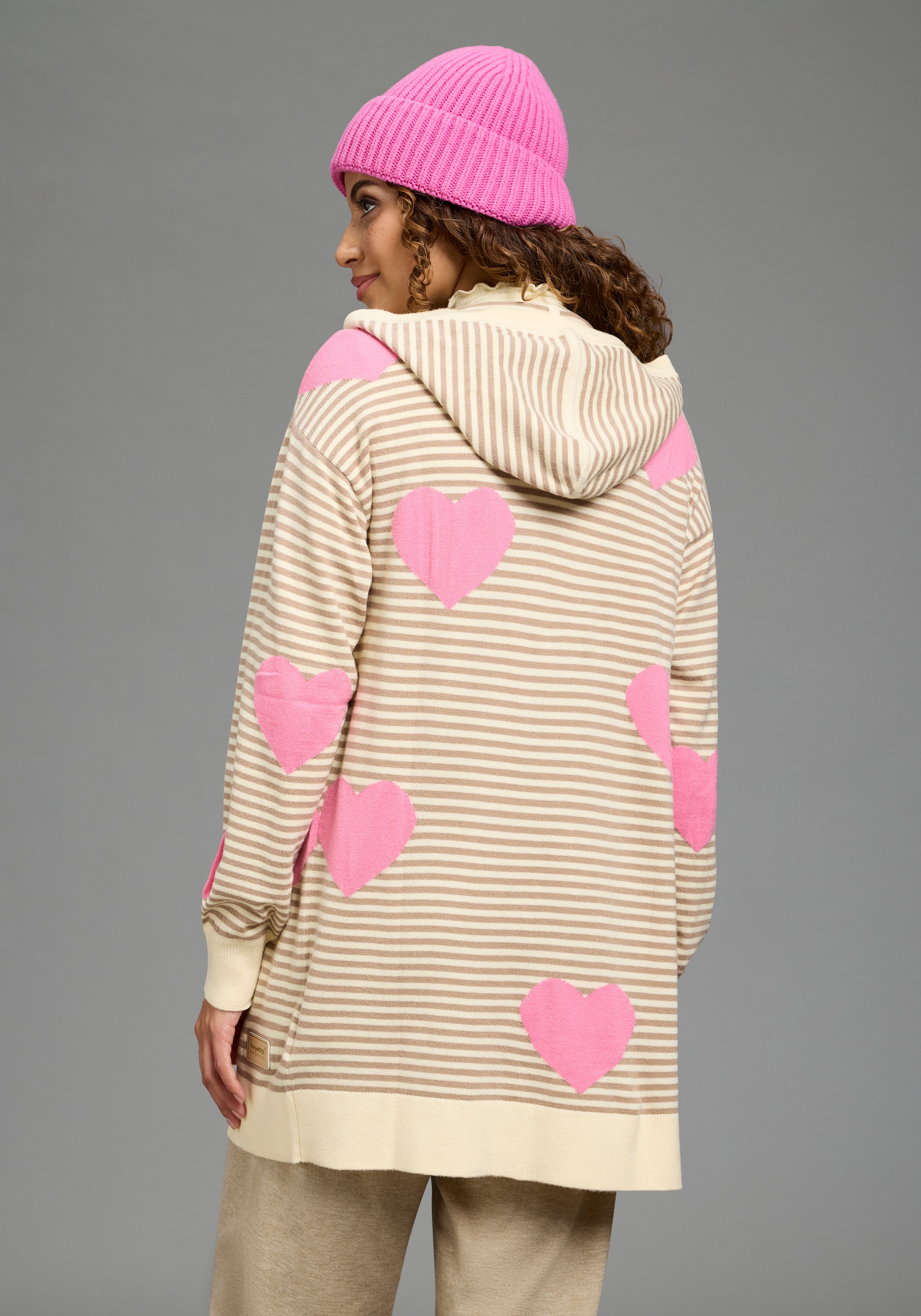 KangaROOS Kapuzenstrickjacke hüftbedeckende Länge, aus elastischem Strickmaterial