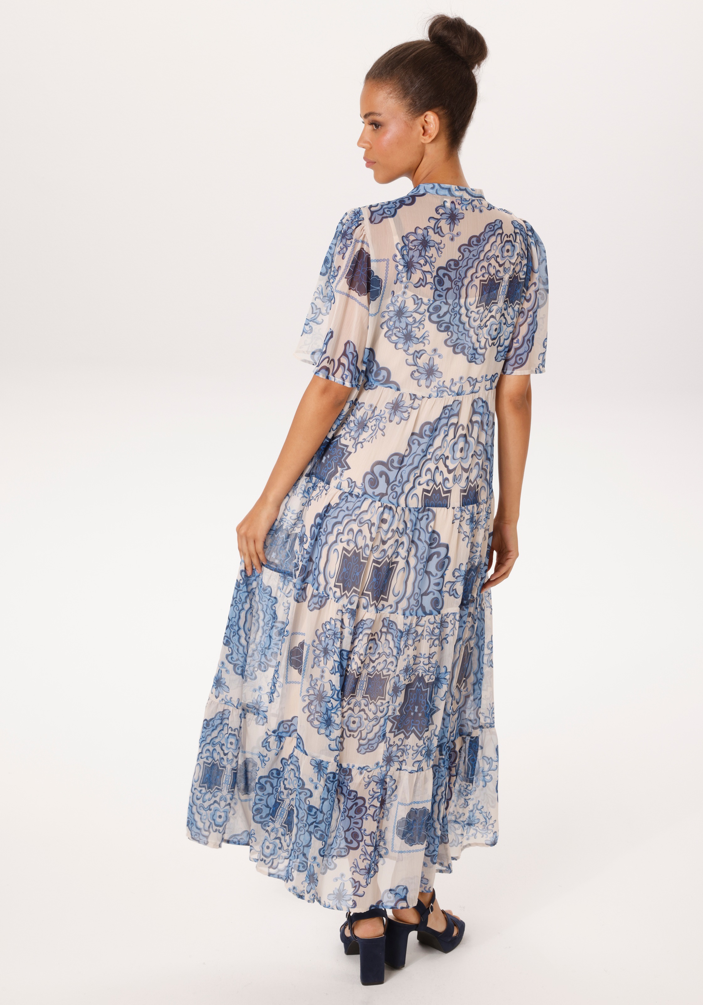 Aniston CASUAL Sommerkleid mit fantasievollem, grafischen Blumendruck - NEU günstig online kaufen