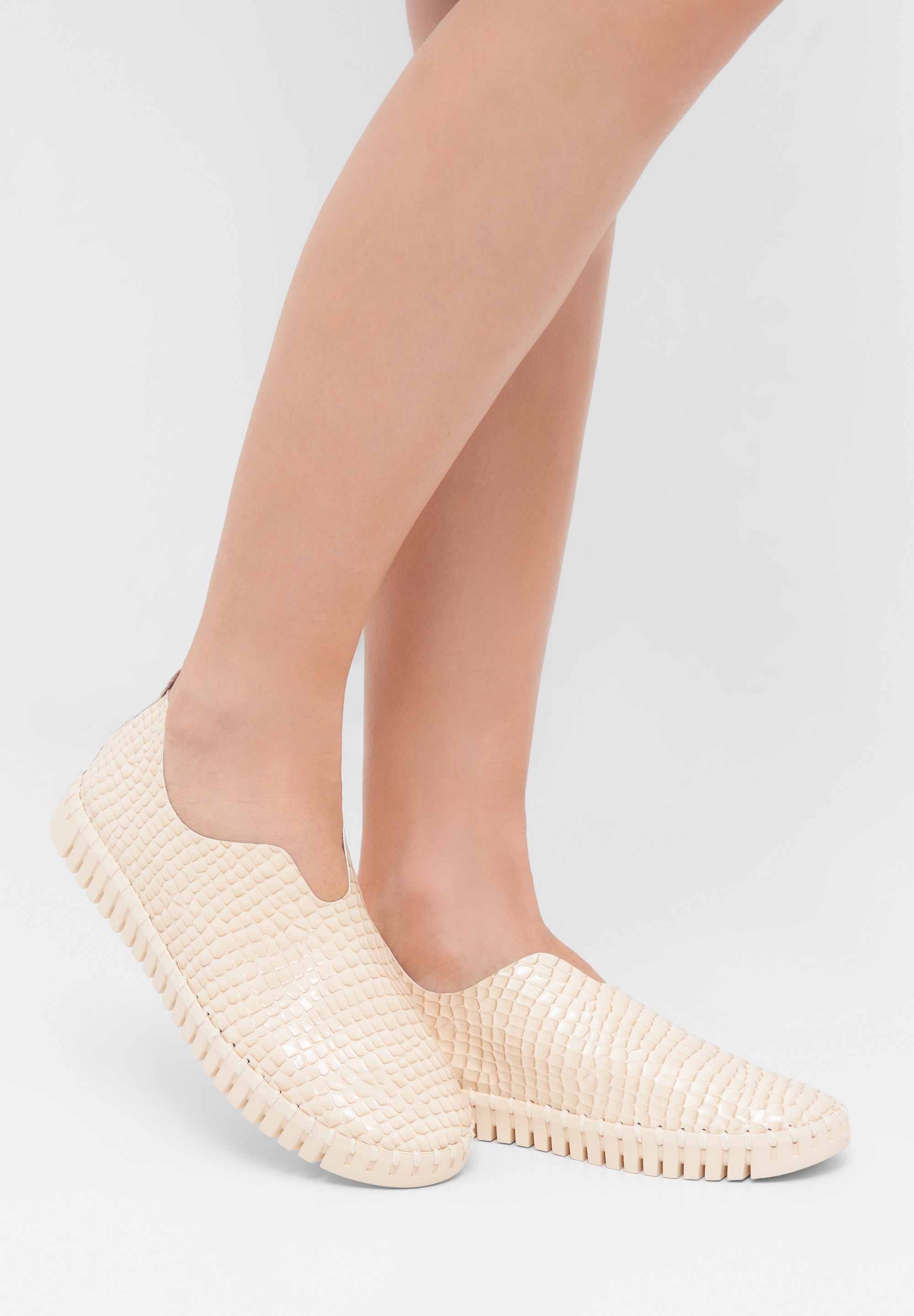 Ilse Jacobsen Slipper »TULIP3031«, Flexible Laufsohle, Naturkautschuk, Kroko-Muster