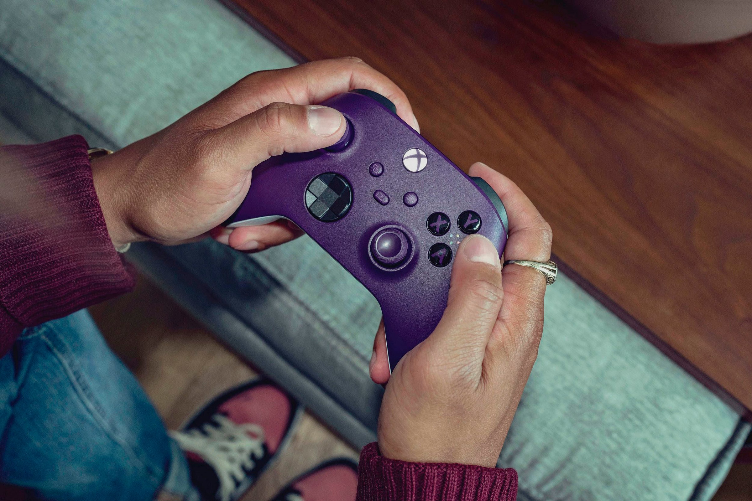 Xbox Konsolen-Set »Series X + Wireless Controller Astral Purple«