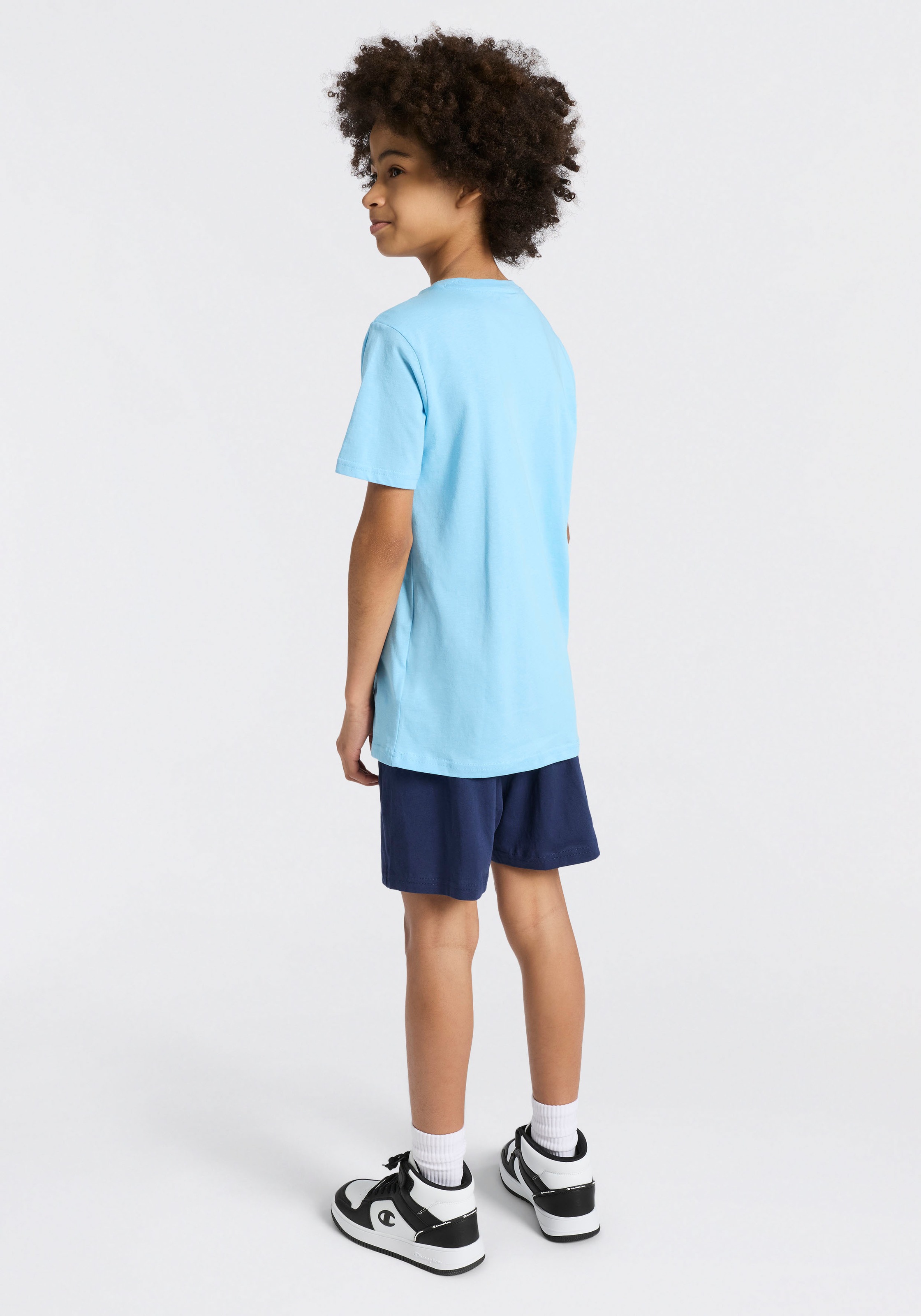 Champion T-Shirt & Shorts »Graphic T-Shirt and Shorts Set« 2 tlg. für sportliche Aktivitäten, sportlicher Stil