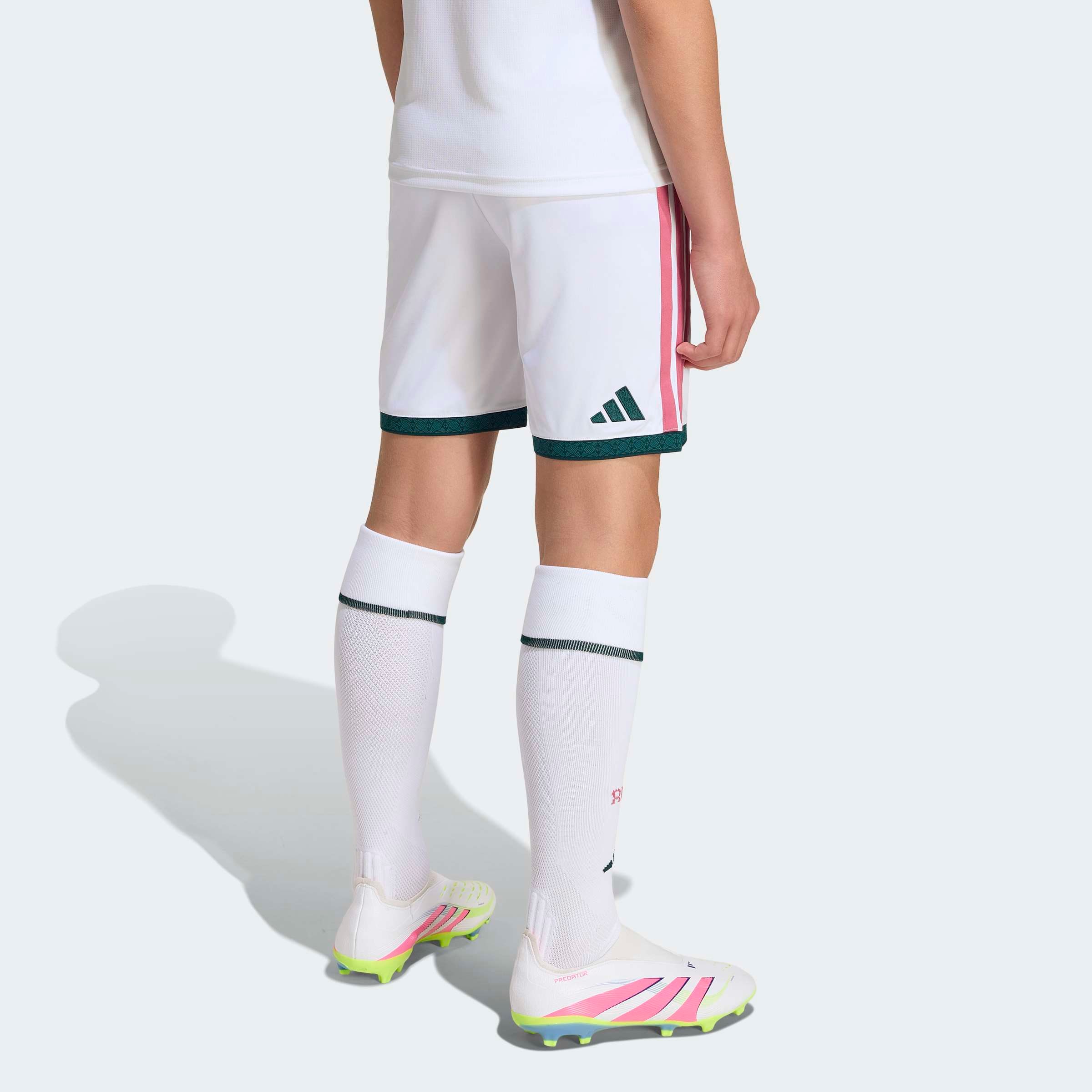 adidas Performance Trainingsshorts »REAL MADRID 26/27 KIDS«  für Kinder, bequeme Passform, für Sport und Alltag, aus Polyester