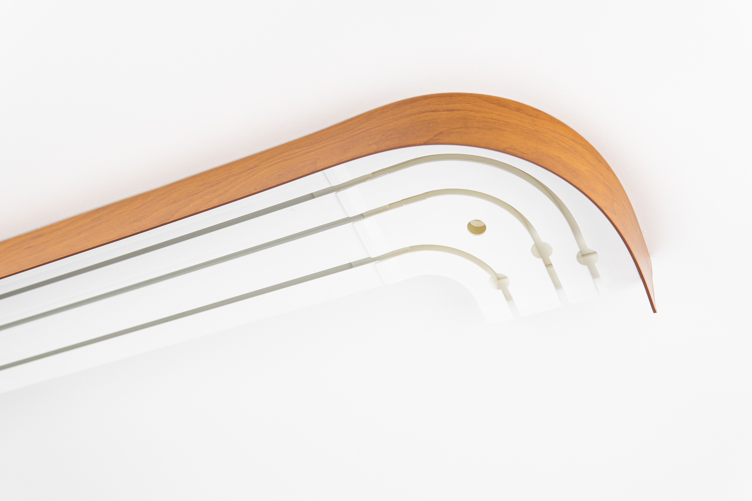 GARESA Schienensystem »Kunststoffschiene mit Blende« 3 läufig-läufig Wunschmaßlänge seitlich mit 2 Rundbögen (kein Spalt zwischen Vorhang und Wand!)