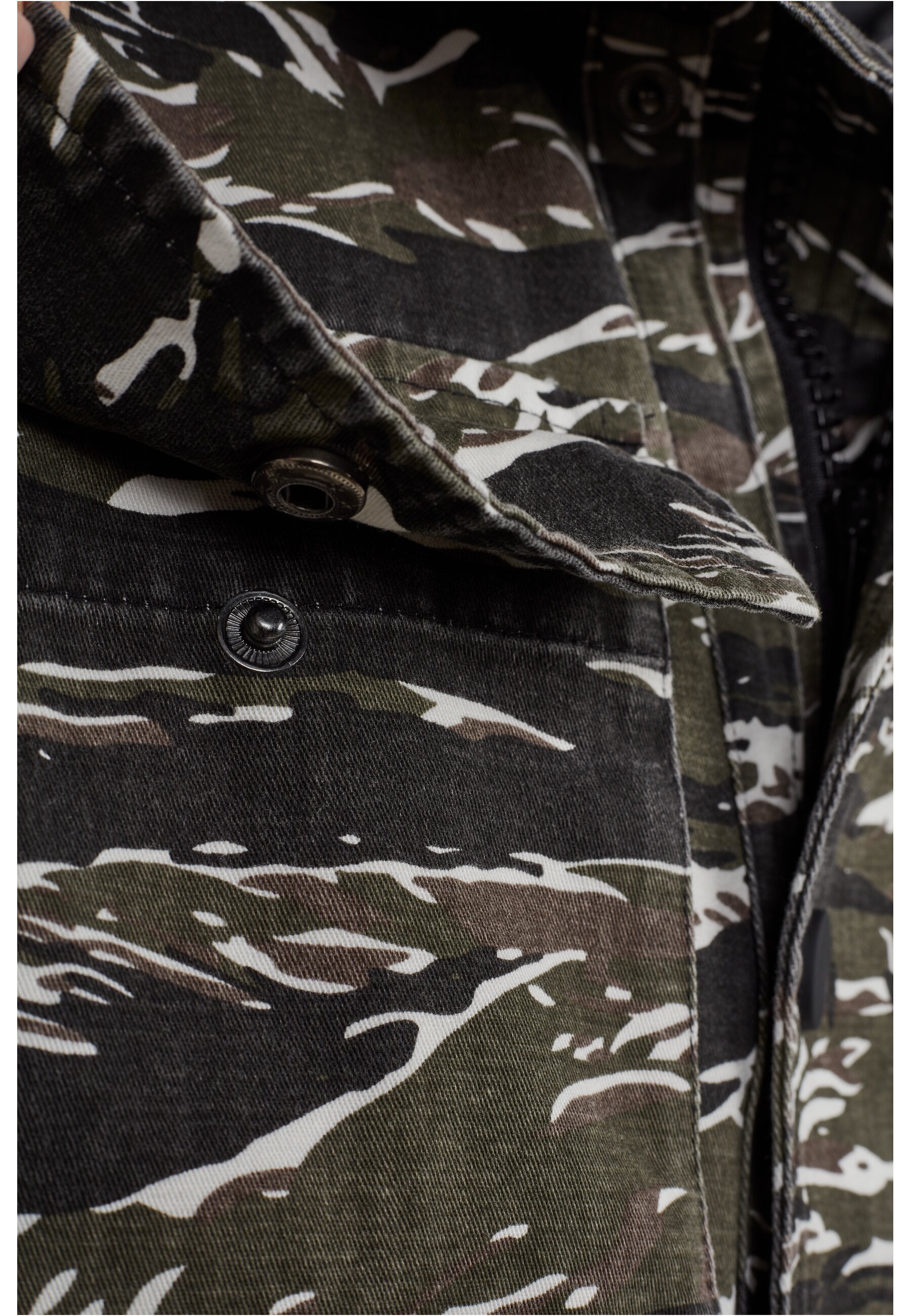 URBAN CLASSICS Allwetterjacke »Urban Classics Herren Tiger Camo Cotton Jacket«, (1 St.), mit Kapuze
