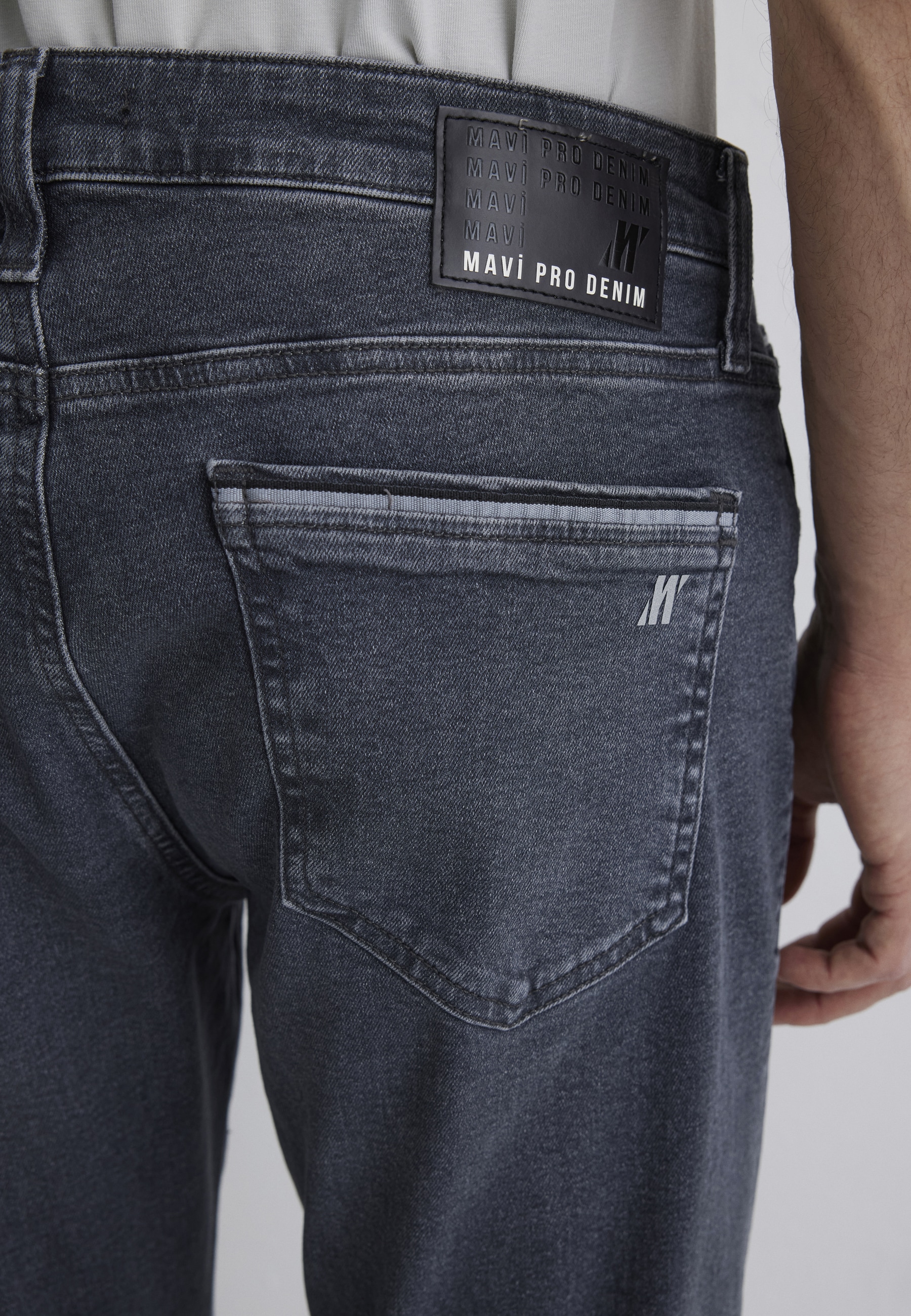 Mavi Röhrenjeans »JAKE«, Denim Pants