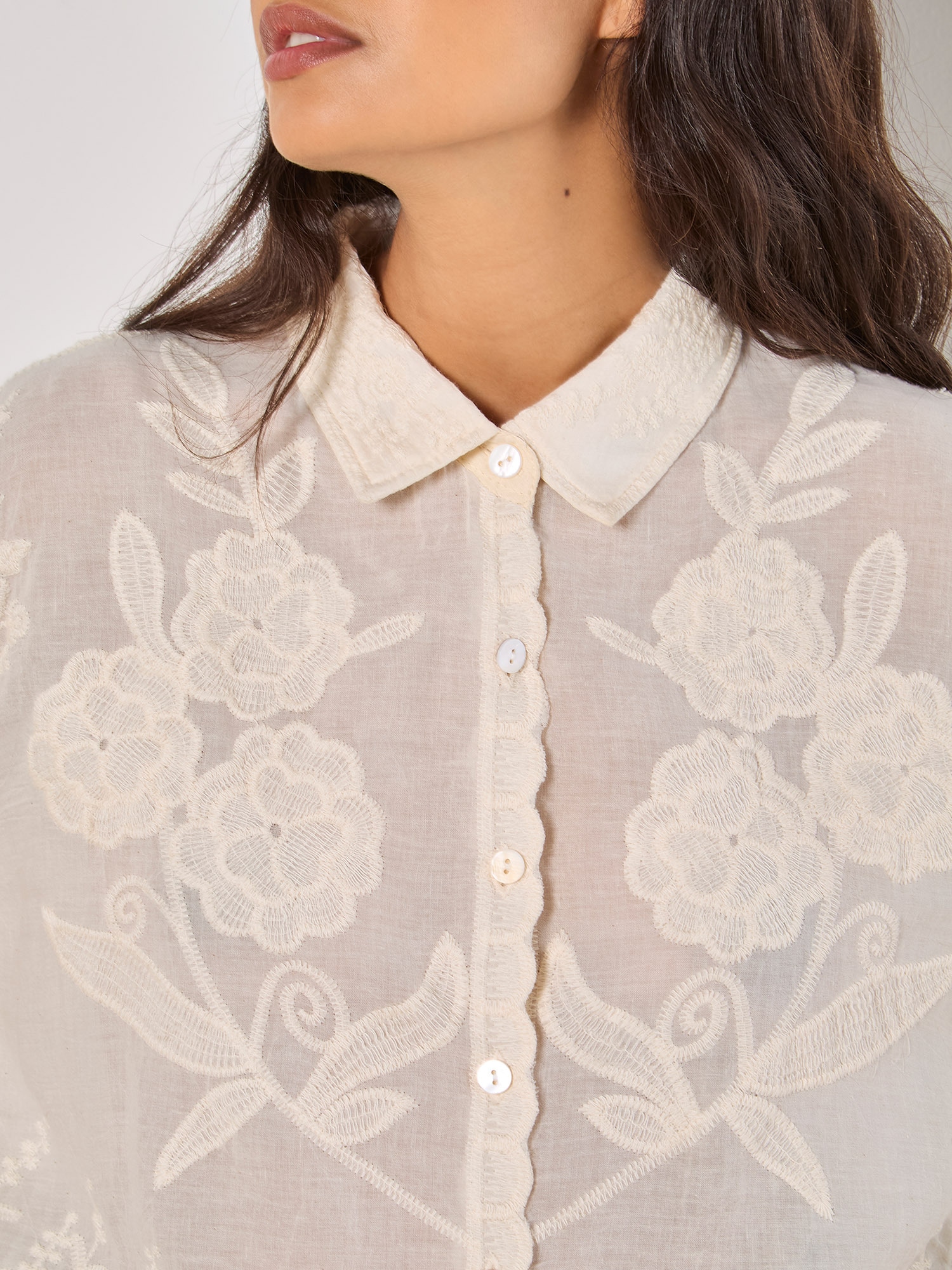 Apricot Klassische Bluse »Bluse« mit gewelltem Saum