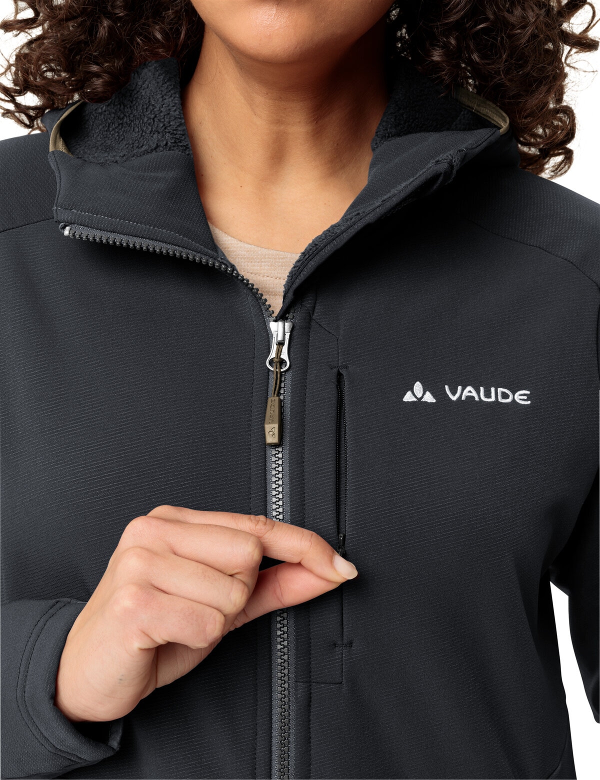 VAUDE Kapuzenfleecejacke »WOMEN'S ELOPE STORMFLEECE HOODY« sportlicher Stil, kuschelig warme Innenseite, mit Kapuze