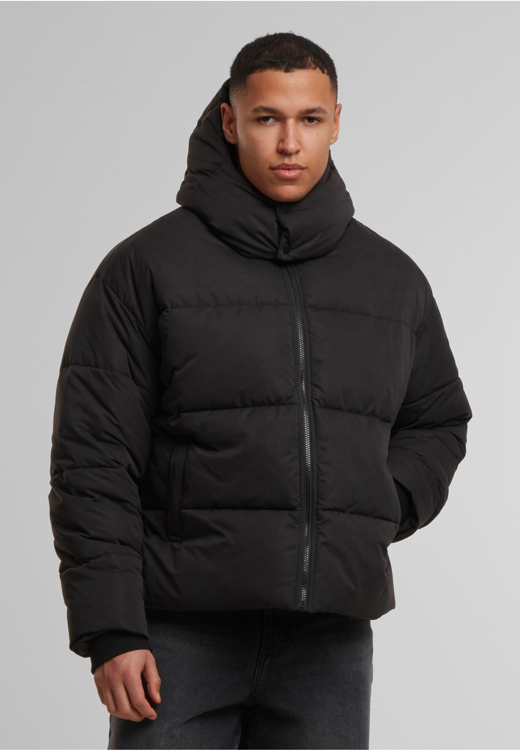 Thumbnail - URBAN CLASSICS Winterjacke "Urban Classics Puffer Jacket With Flap Hood" 1 Stk. tlg. mit Kapuze