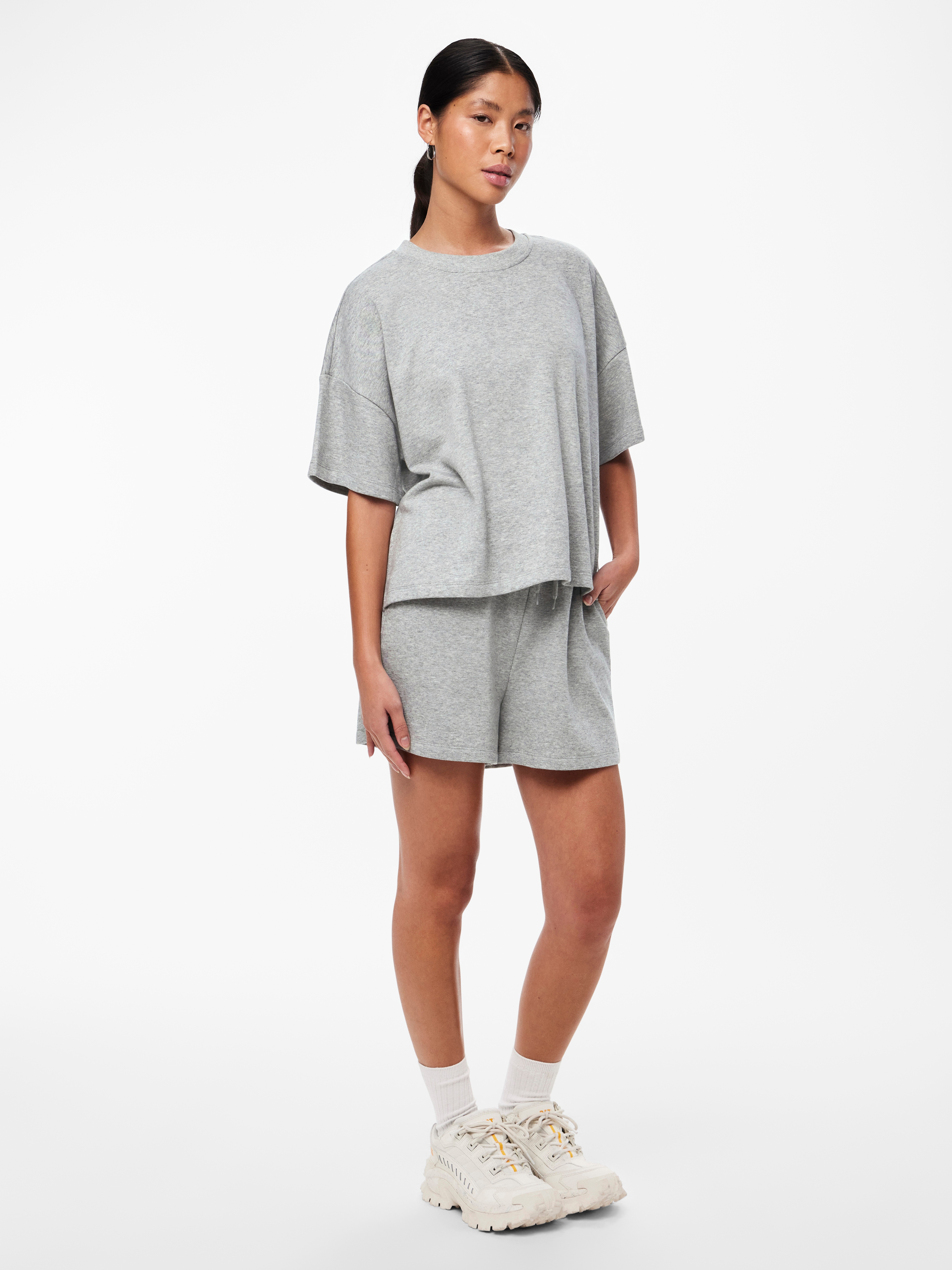 Thumbnail - pieces Sweatshirt "PCCHILLI SUMMER 2/4 LOOSE SWEAT NOOS BC"
