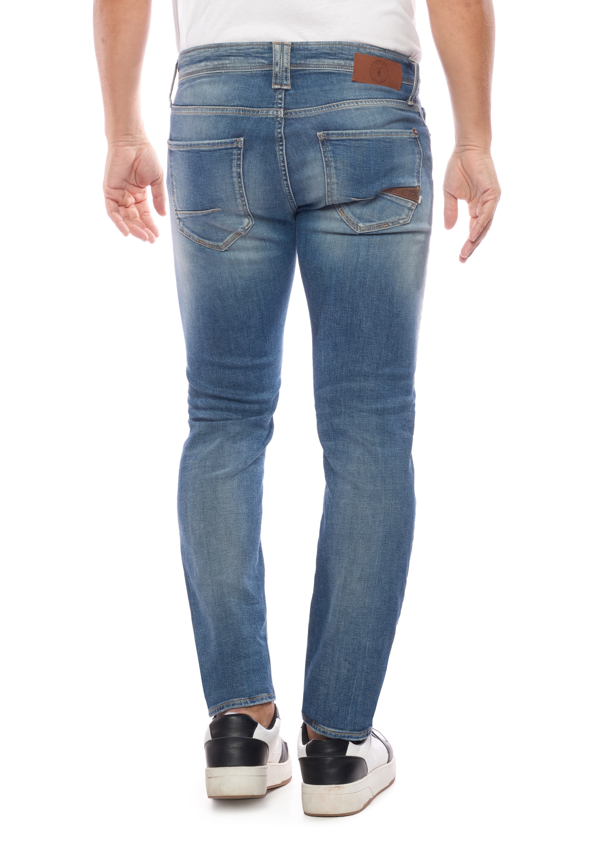 Le Temps Des Cerises Bequeme Jeans mit angesagten Used-Details