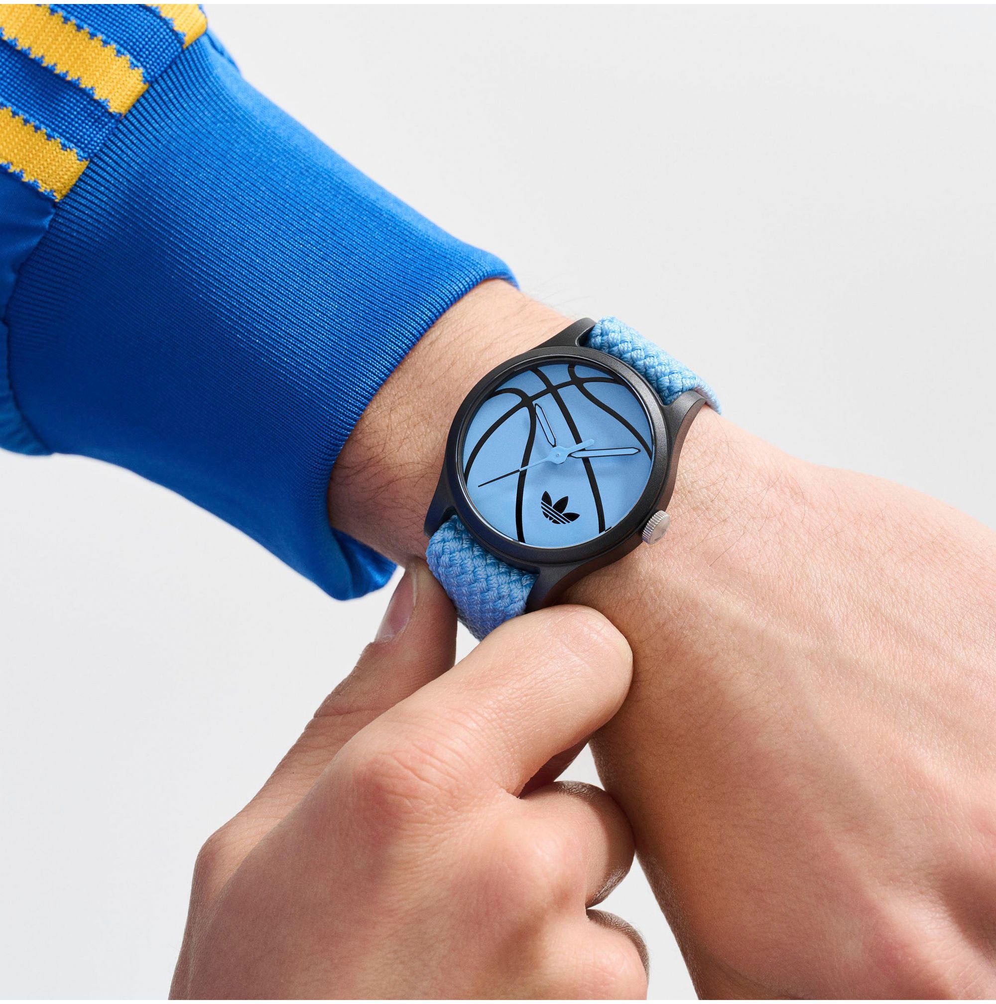 adidas Originals Quarzuhr »GAME ONE«, Armbanduhr, Herrenuhr, Damenuhr,Nylonarmband,wasserabweisend bis 5 bar