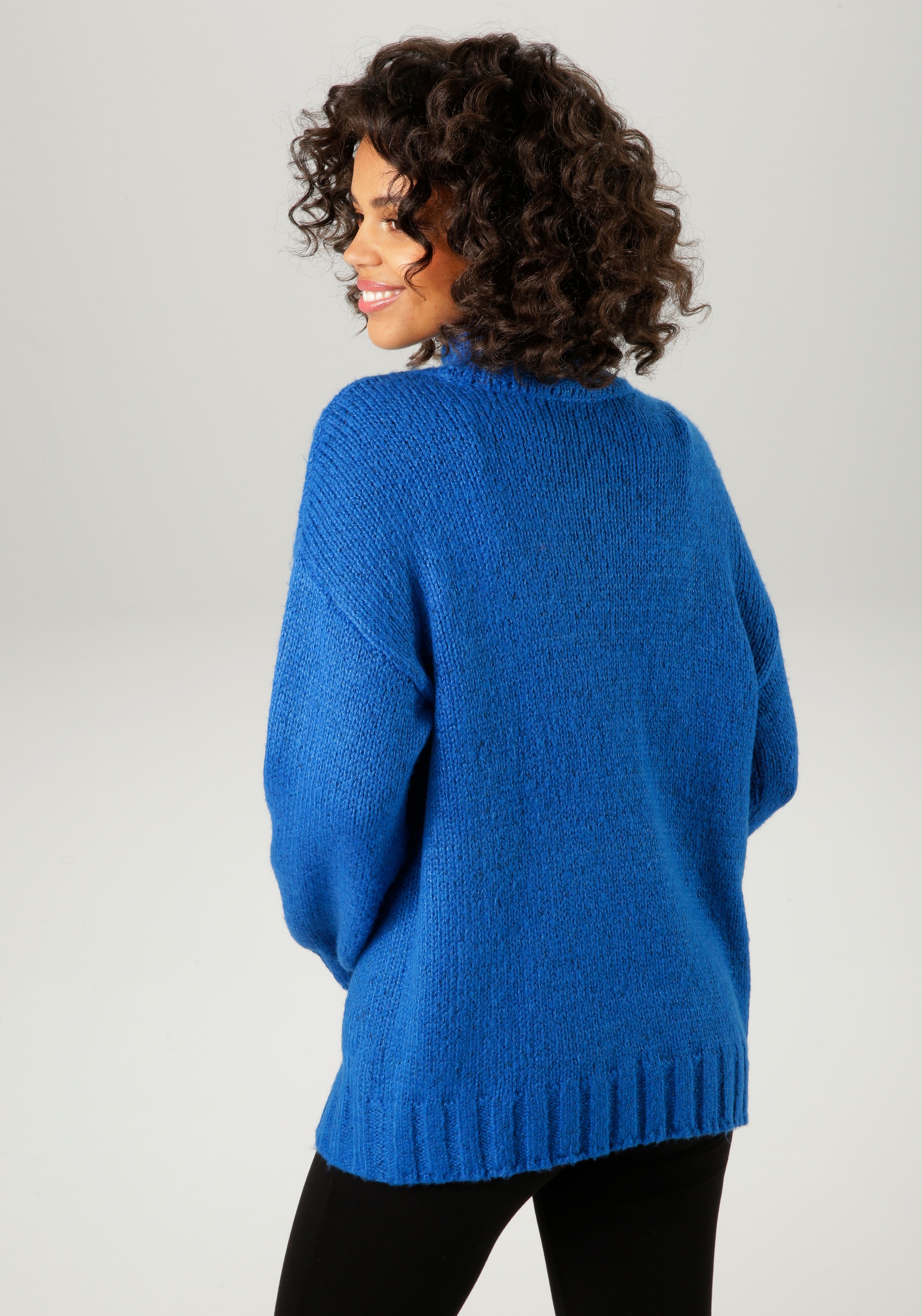 Aniston CASUAL Strickpullover, mit eingestrickten, kleinen Bommeln günstig online kaufen