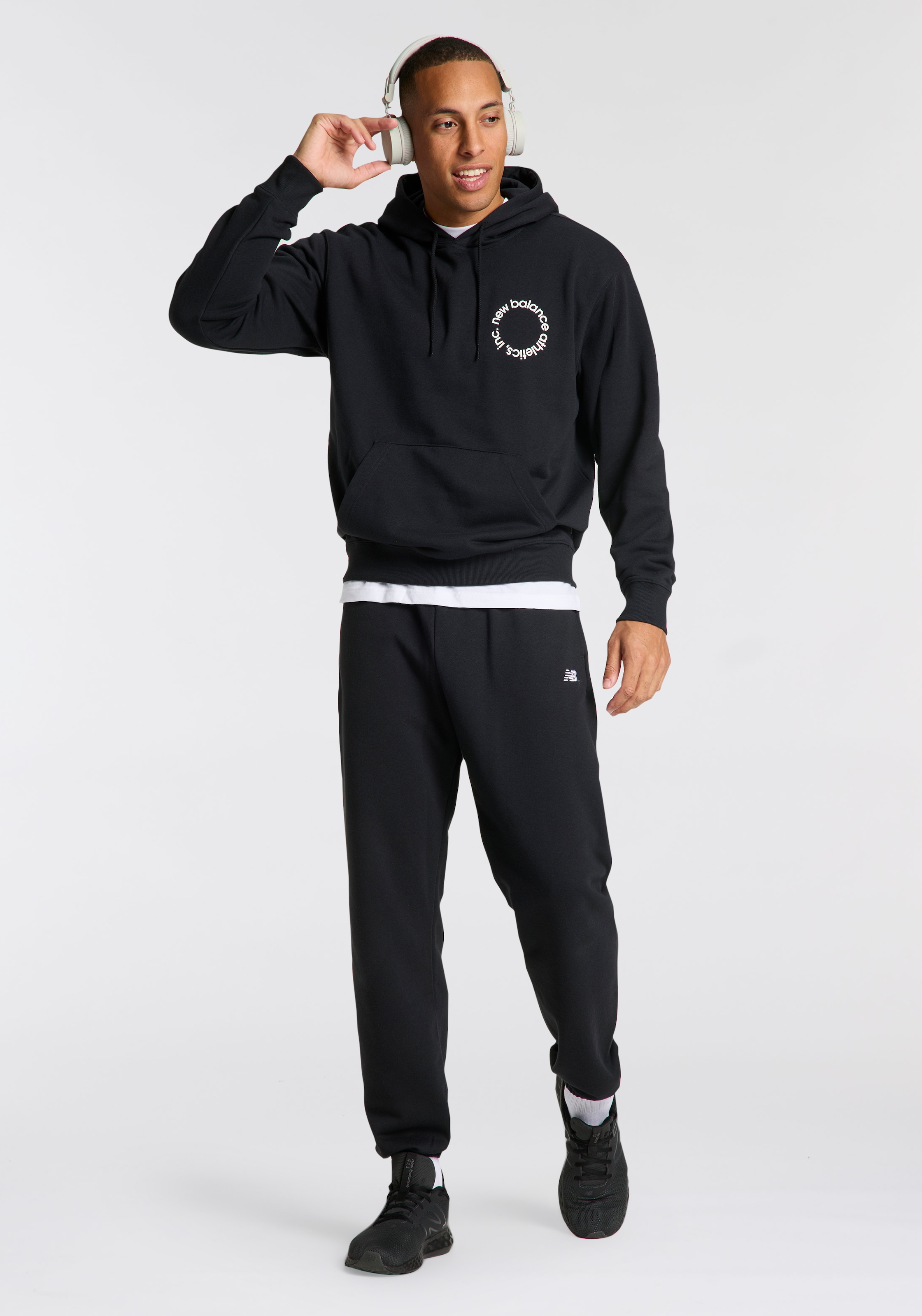 New Balance Kapuzensweatshirt »Circular Logo Hoodie«