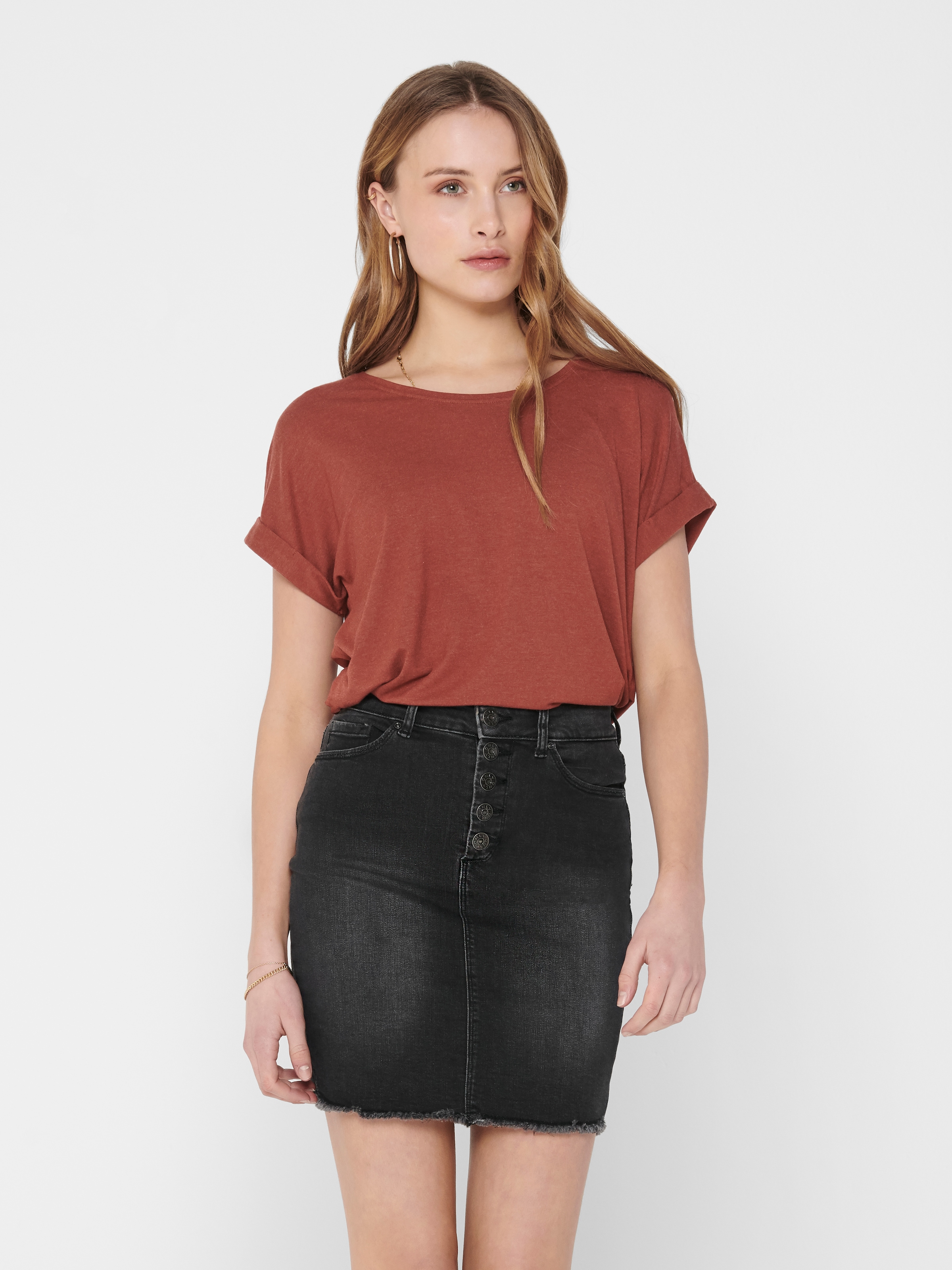 ONLY "ONLMOSTER – T-Shirt mit melierter Optik und elastischem Material" meliert, casual, lässig geschnitten, Viskosemischung, Rundhals