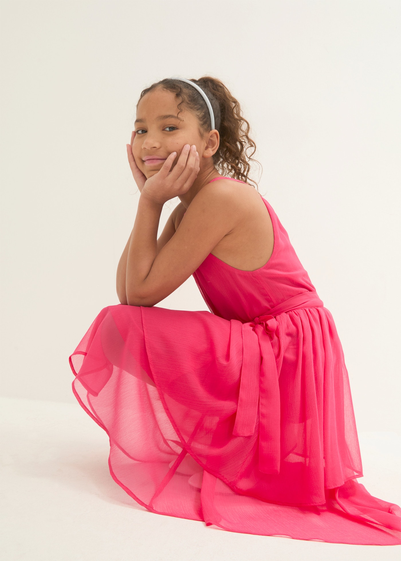 bonprix Midikleid ärmelloses Design, elastische Taille, mit separatem Gürtel, Volantrock