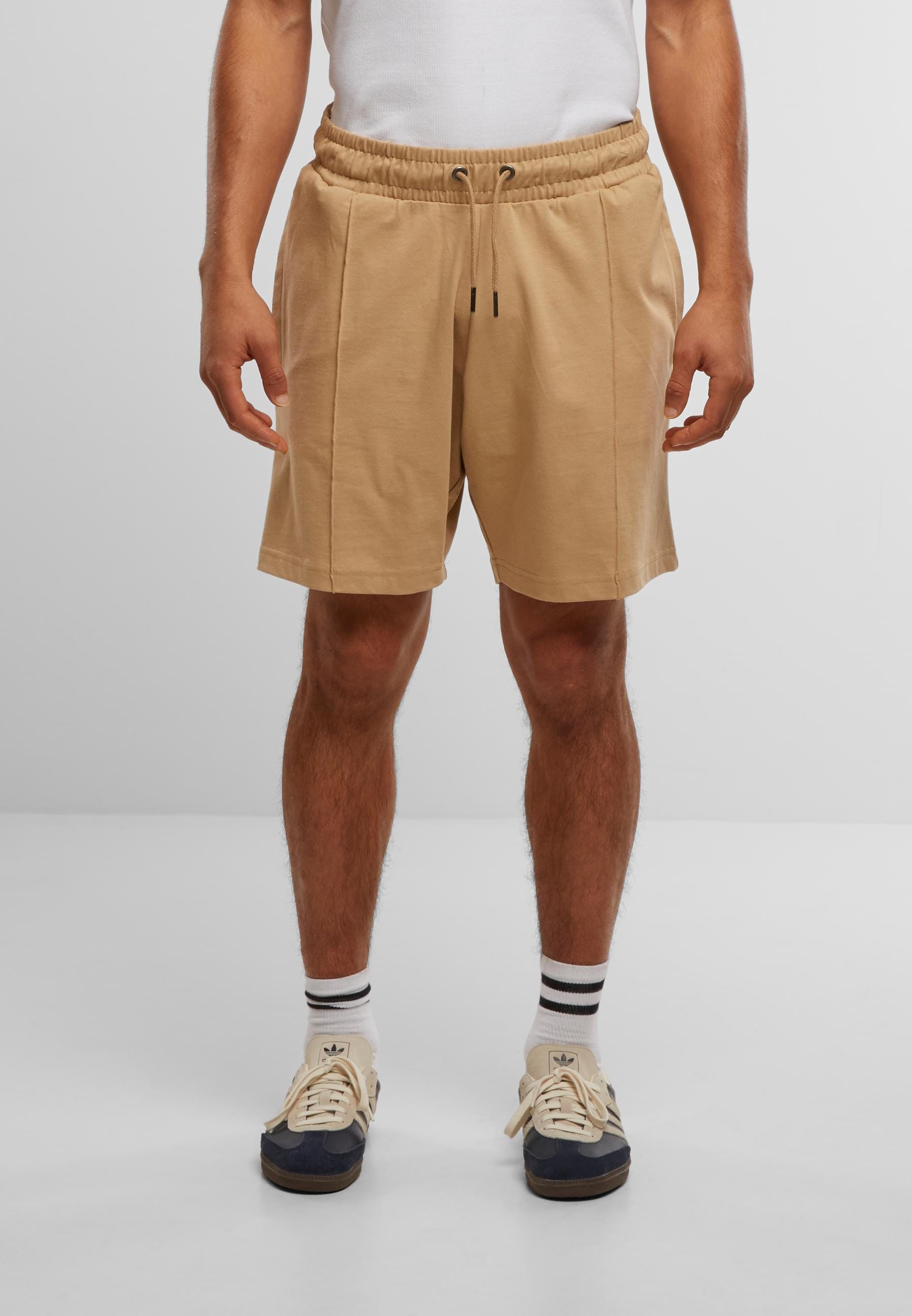 URBAN CLASSICS Sweatshorts »Urban Classics Heavy Jersey Pintuck Track Shorts«, (1 tlg.)