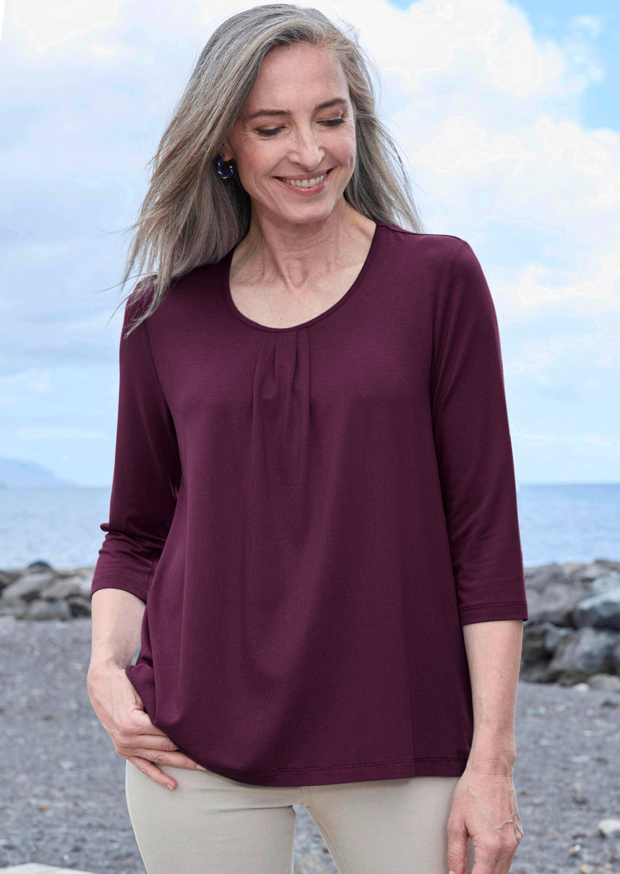 GOLDNER Kurzarmshirt »Kurzgröße Feminines Shirt aus Viskose-Jersey«