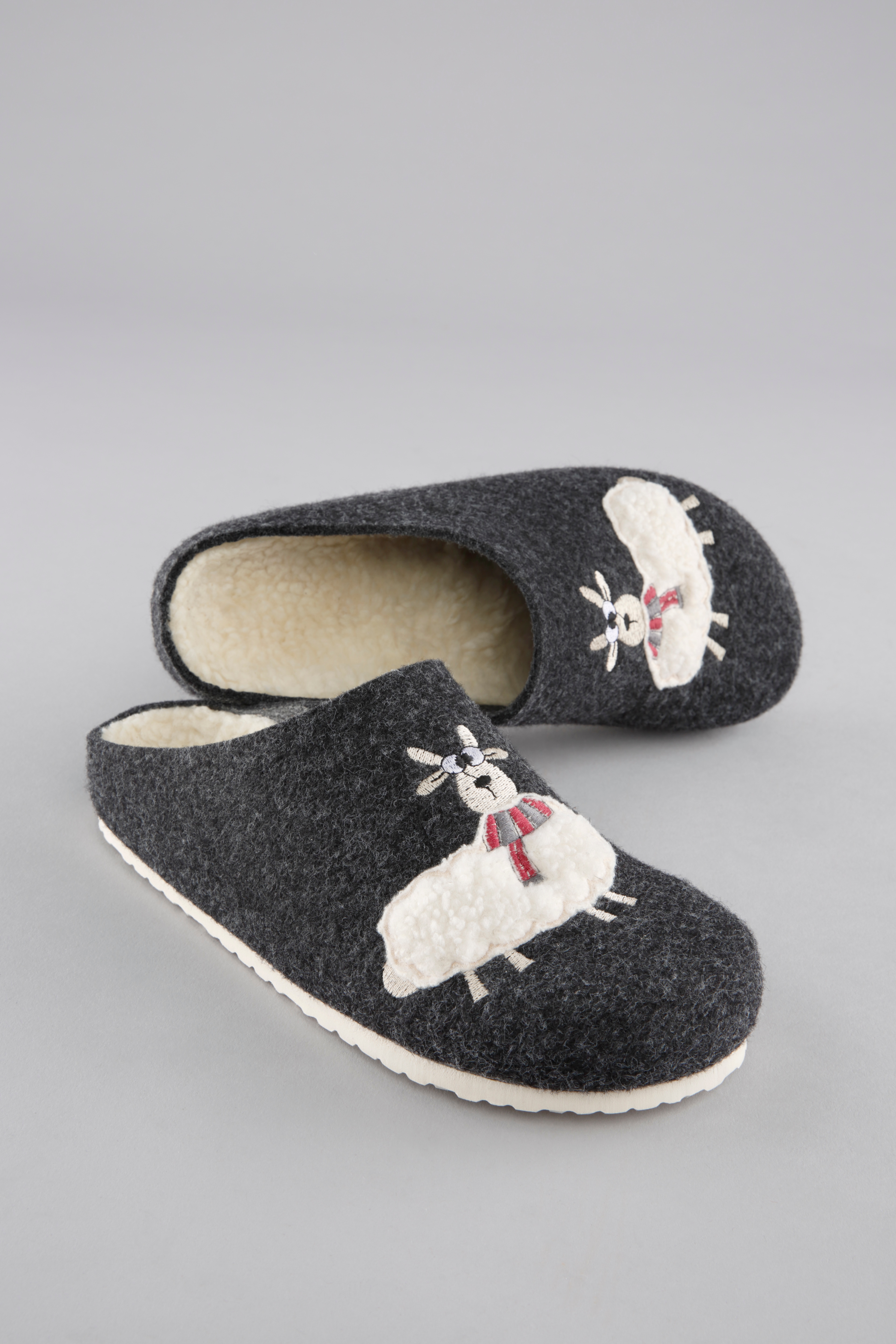 Aniston SHOES Clog Hausschuh, Schlappen, Homeslipper