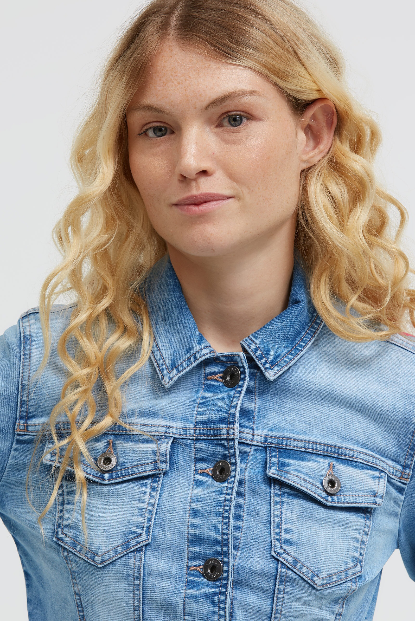 SOCCX Jeansjacke ohne Kapuze mit Rücken-Print