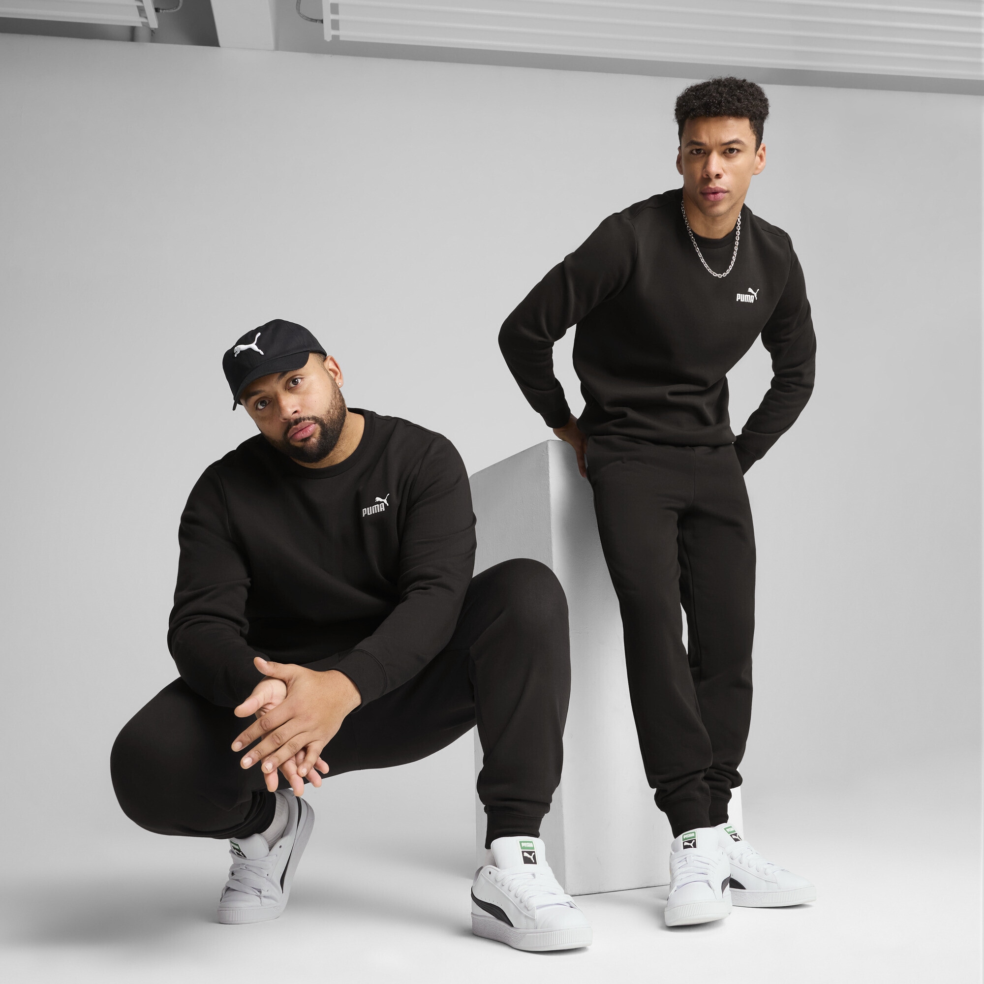 PUMA Sporthose »Essentials No. 1 Logo Jogginghose Herren«