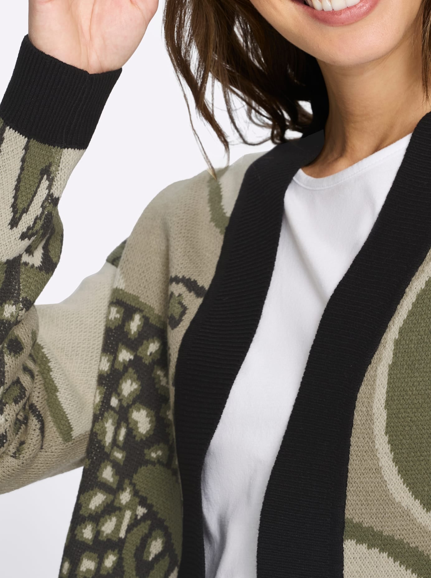 Classic Basics Jacquardstrickjacke