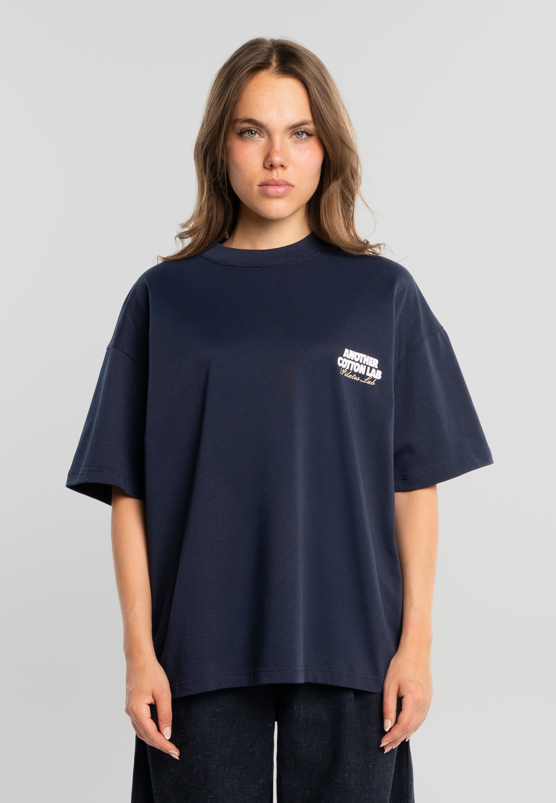 Another Cotton Lab T-Shirt »Another Cotton Lab Community Clubhouse T-Shirt« 1