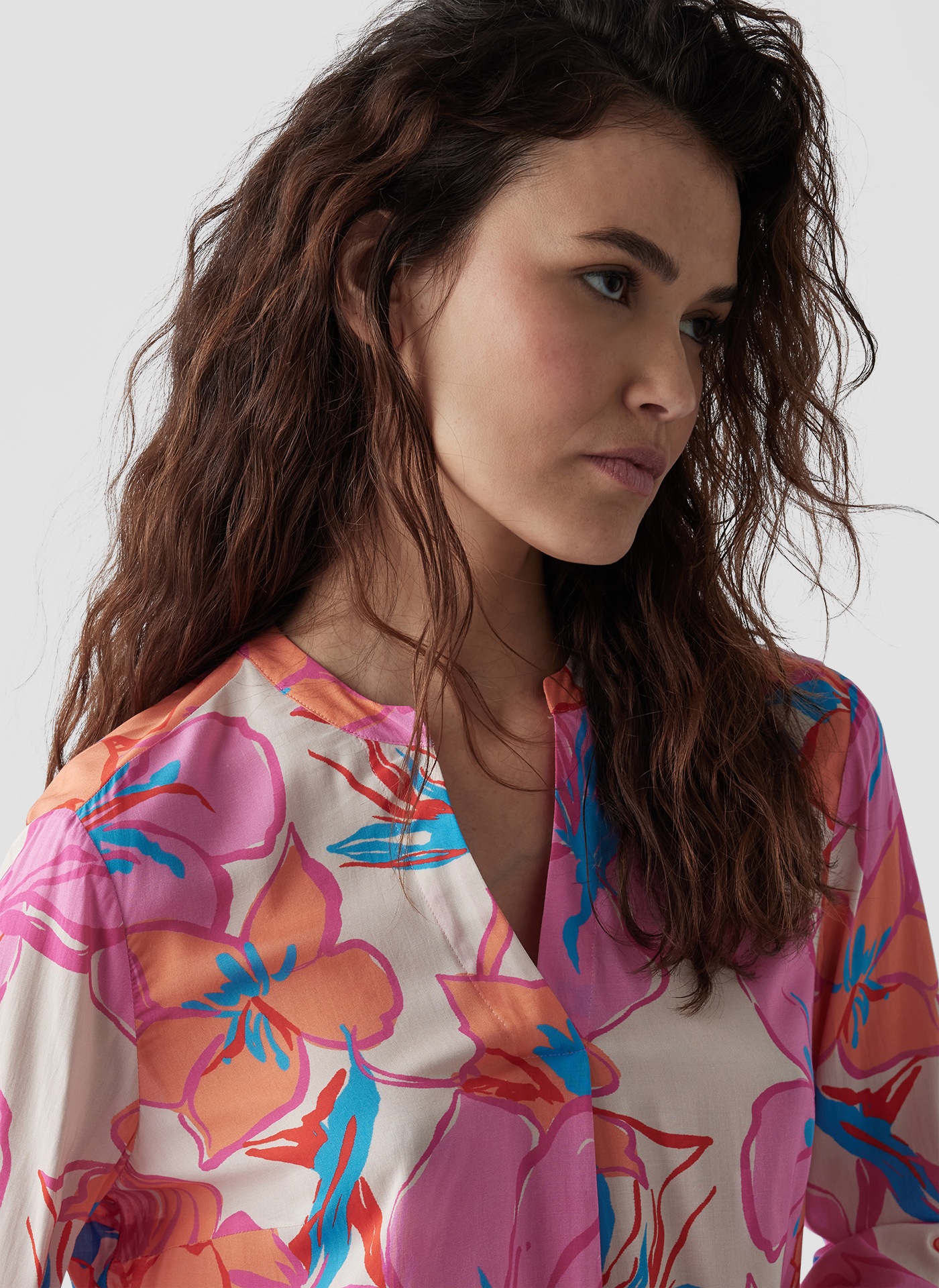 LeComte Klassische Bluse »LeComte Farbenfrohe Bluse mit floralem Print«