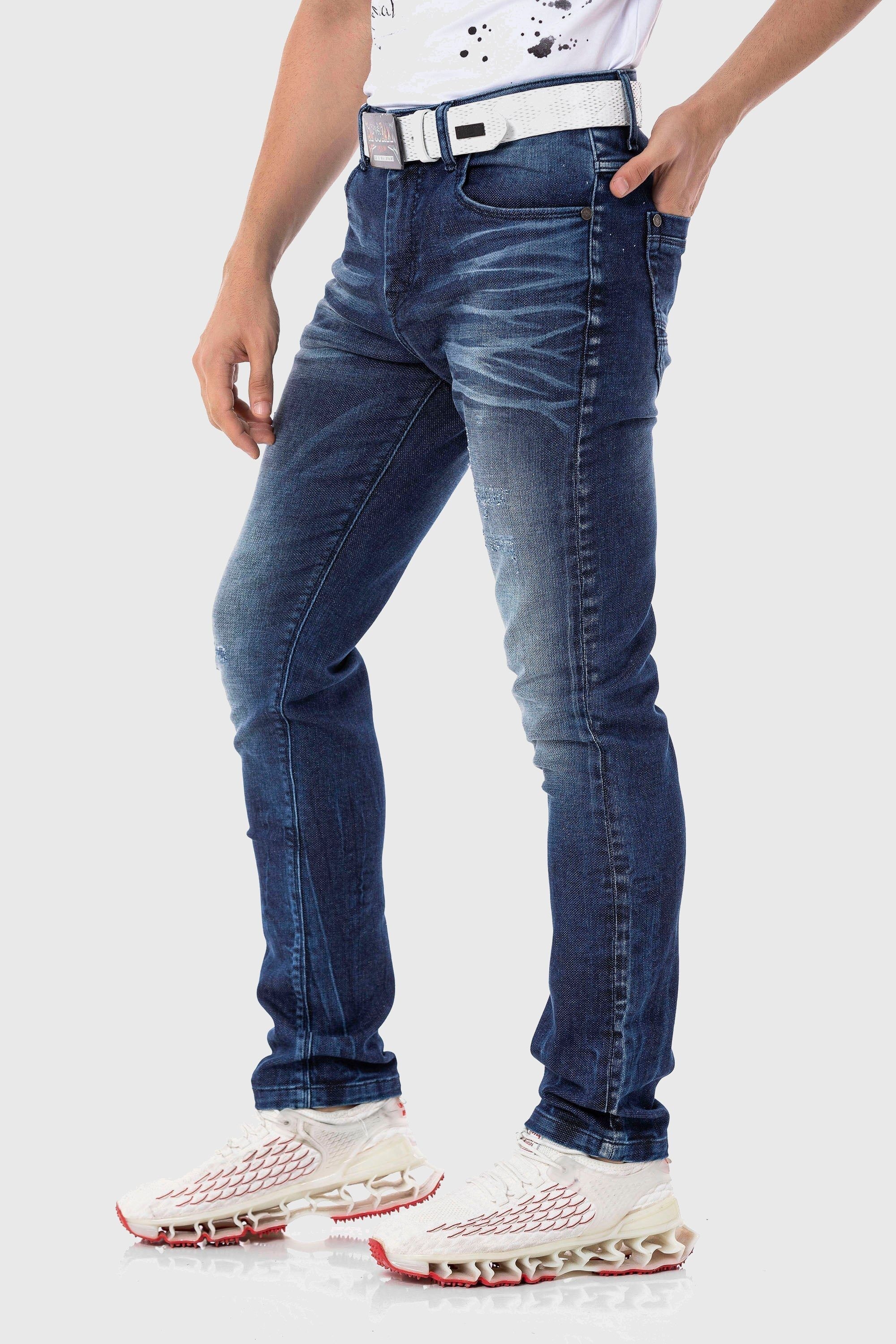 Cipo & Baxx 5-Pocket-Jeans »Hose«, mit moderner Waschung