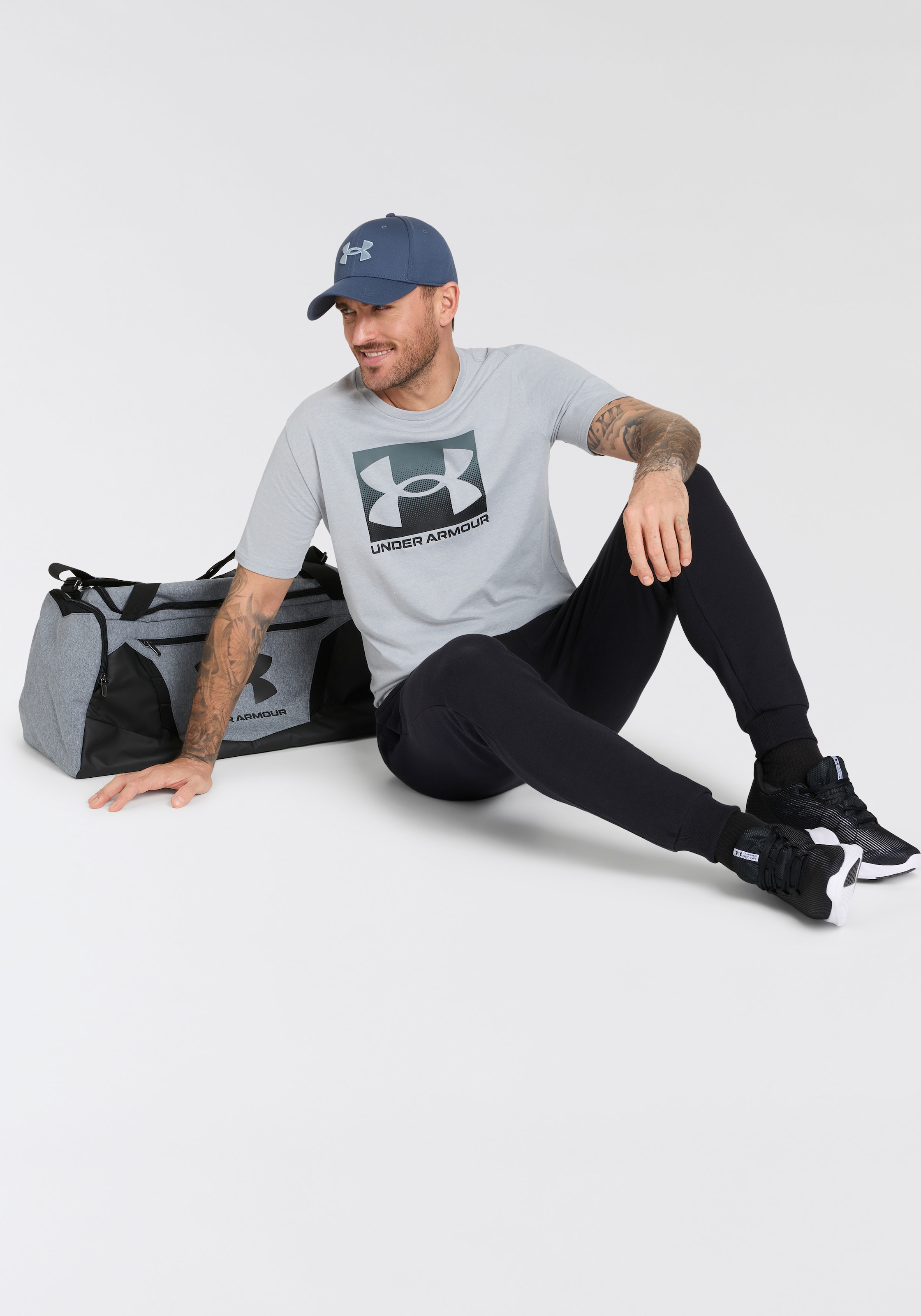 Under Armour® T-Shirt »UA M BOXED SPORTS UPDATED SS«