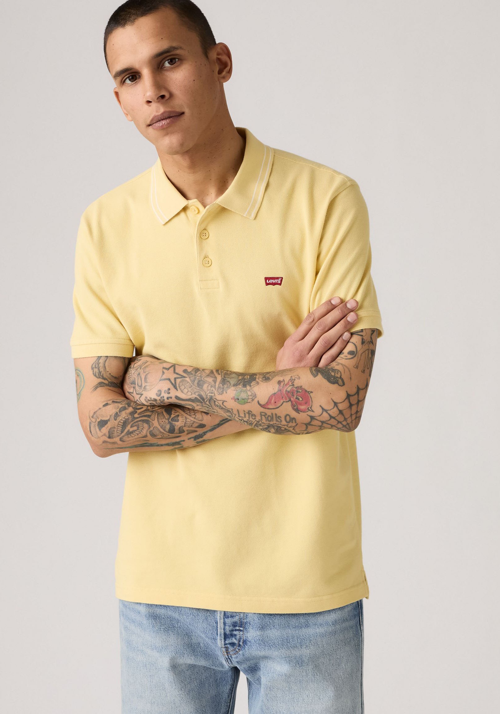 Levis "LE NEW LEVIS HM POLO" mit kleinem Batwing-Logo günstig online kaufen