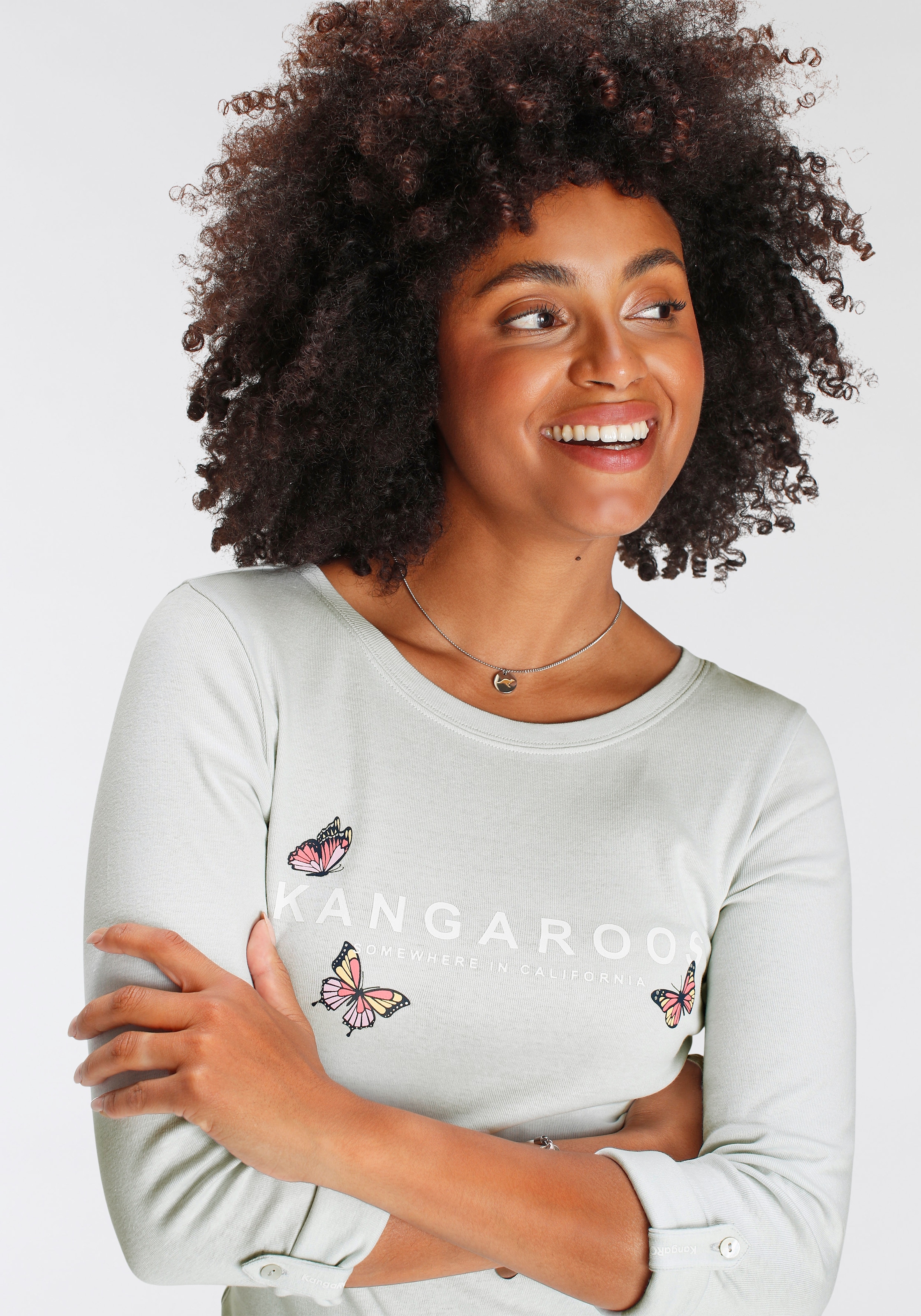 KangaROOS Langarmshirt, mit Logodruck & Ärmeln zum krempeln - NEUE FARBEN
