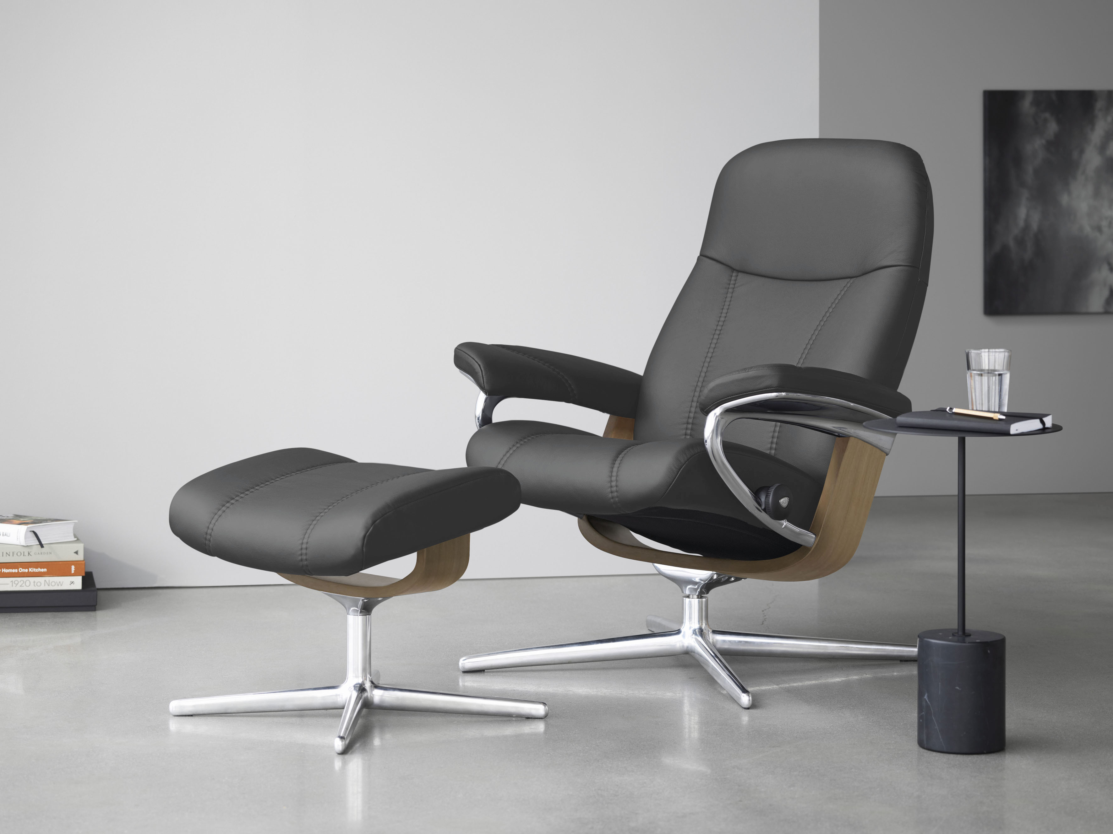 Stressless Relaxsessel "Consul" mit Cross Base, Größe S, M & L, Holzakzent Eiche, in 2 Bezugsqualitäten lieferbar
