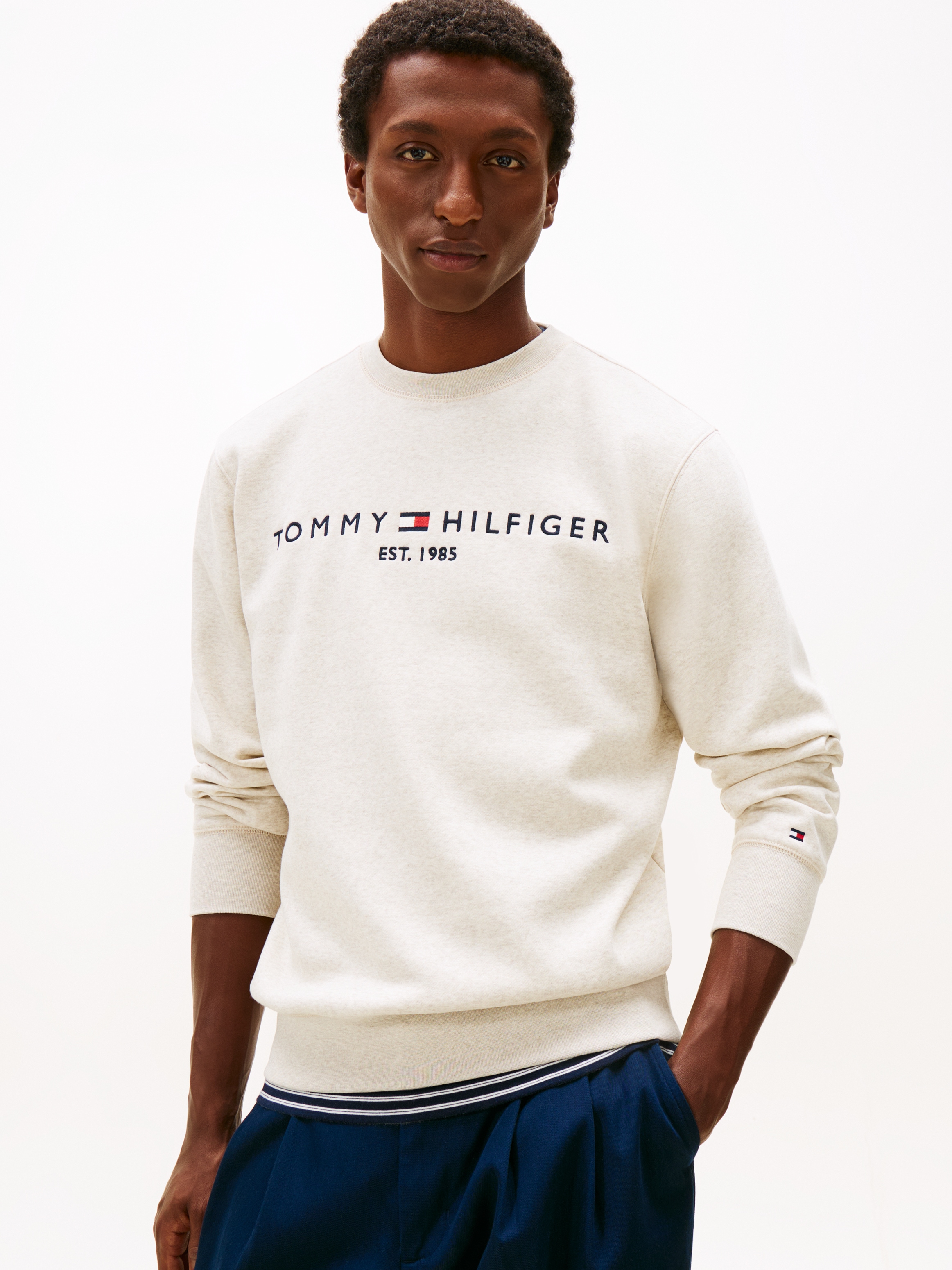 Tommy Hilfiger Sweatshirt "TOMMY LOGO SWEATSHIRT mit Rundhals und Stickerei günstig online kaufen