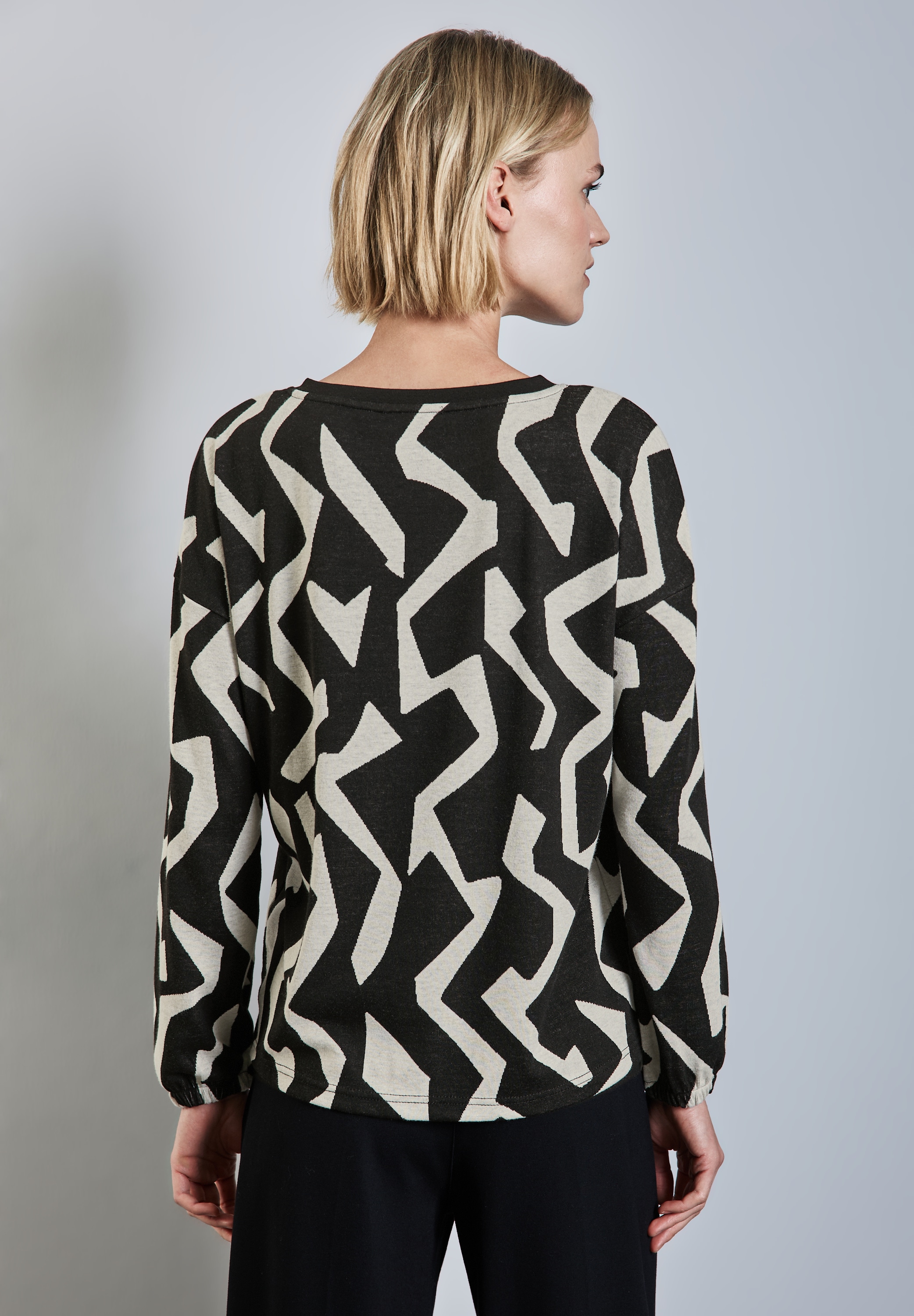 STREET ONE Langarmshirt, mit grafischem Muster