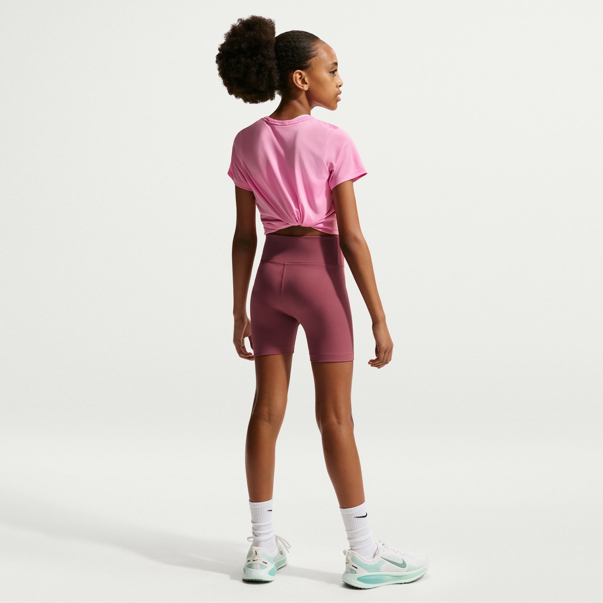 Nike Shorts »Nike One Big Kids' (Girls') Dri-FIT 5" Biker Shorts«  weiches, elastisches Material, schweißableitende Technologie