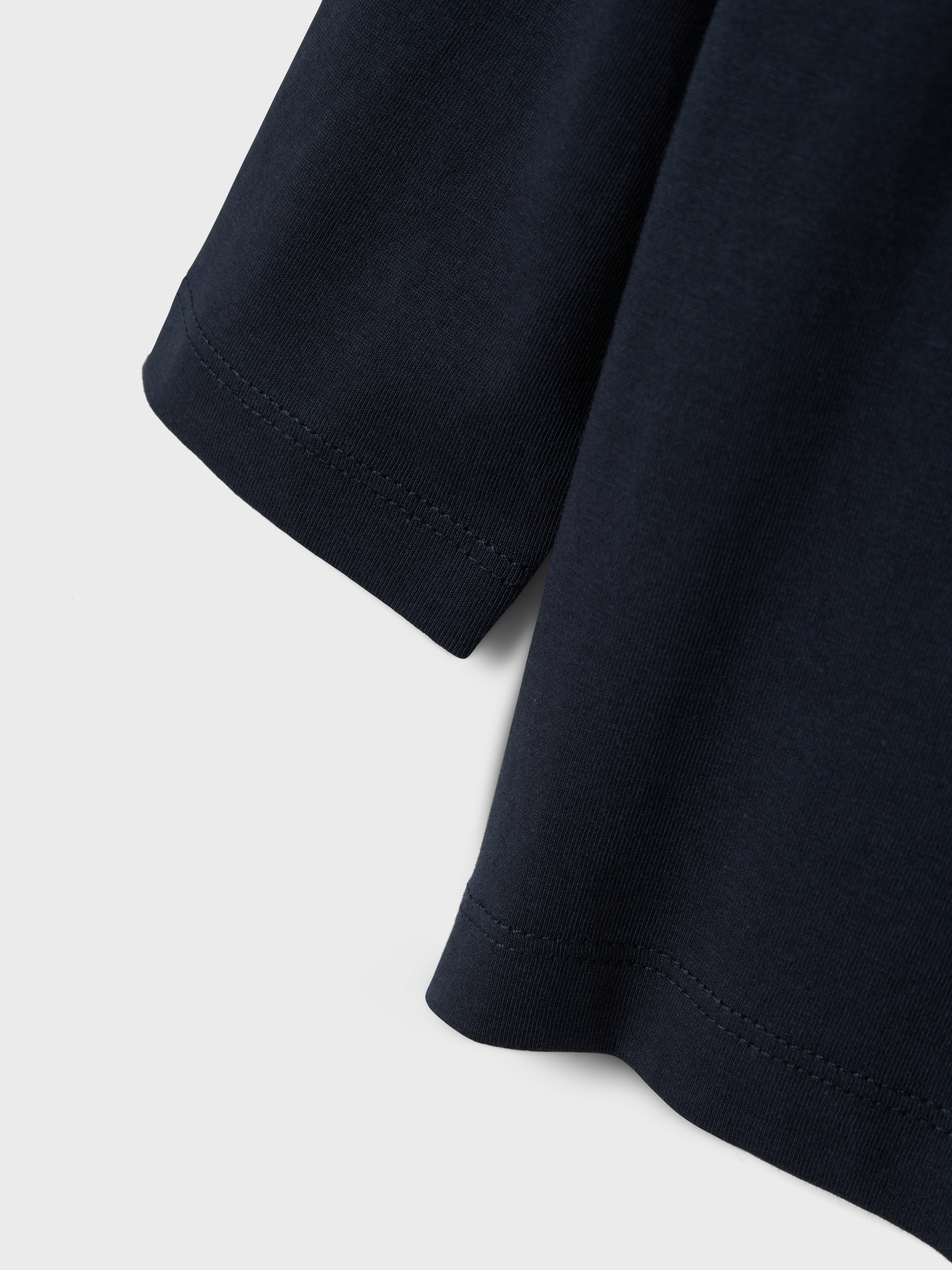 Langarmshirt NAME IT "NMMVOBBO LS NREG TOP NOOS", Jungen, Gr. 92, blau (schwarz sapphire), Jersey, Obermaterial: 100% Baumwolle, unifarben, normal normal, Rundhals, abgesteppte Kante, Shirts Langarmshirt, in Basic-Form 8