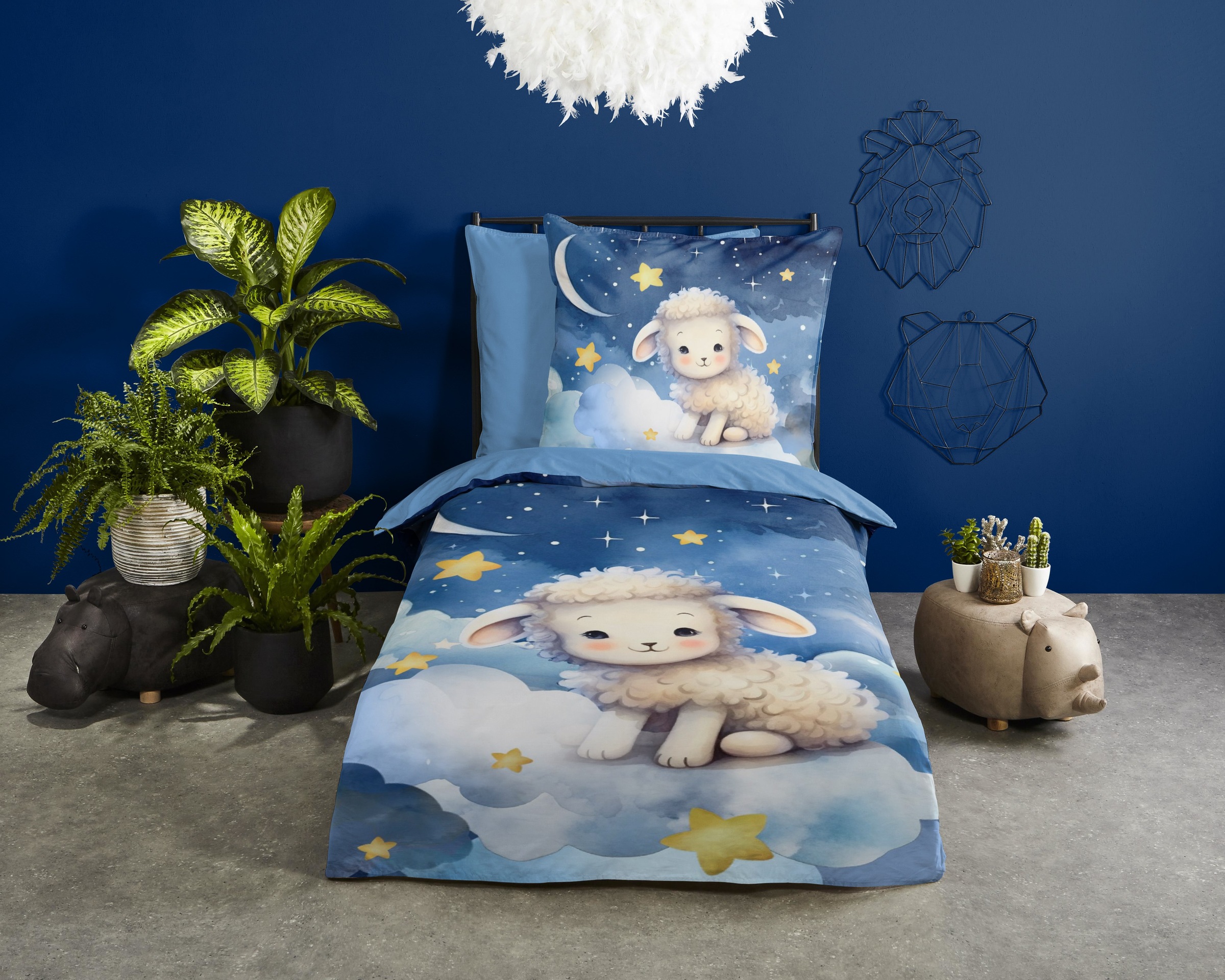 PURE luxury collection Kinderbettwäsche »Sheepy«, Mikrofaser, 135x200, 2 Teilig, Wendeoptik, Kind, Schaf, Weltall