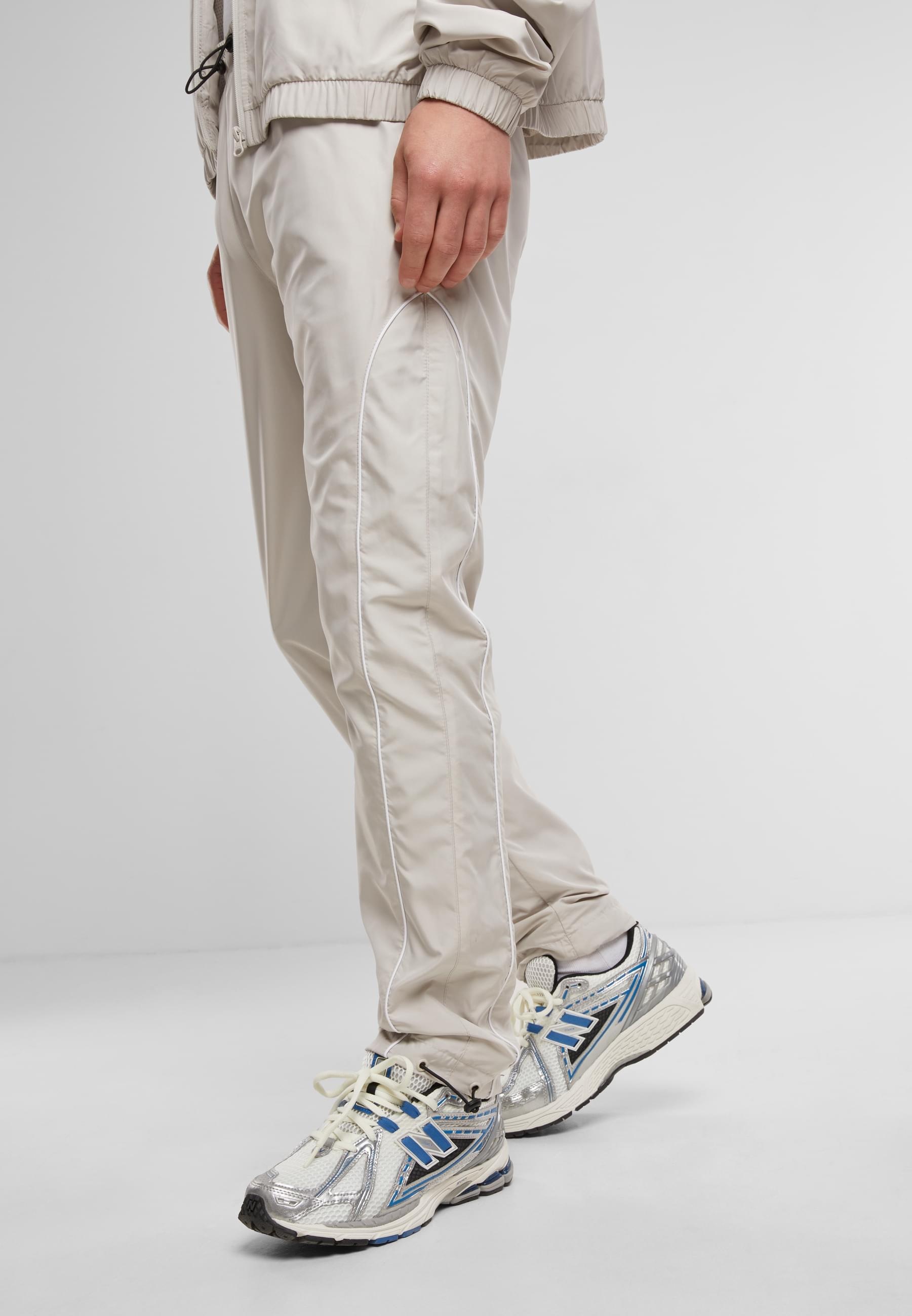 URBAN CLASSICS Jogginghose »Urban Classics Piped Panel Trackpants«, (1 tlg.)