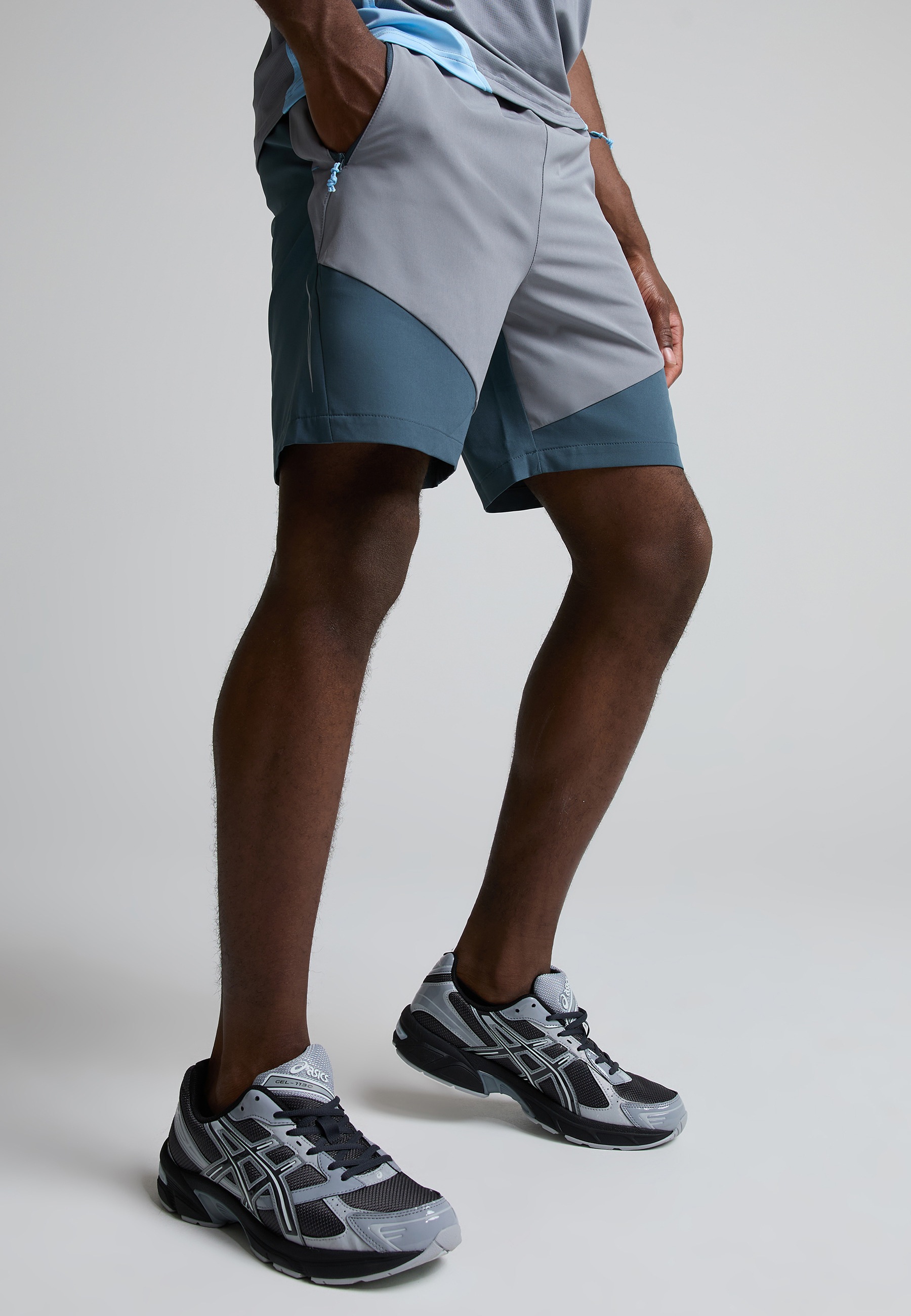 Monterrain Trainingsshorts »Monterrain VAULT WOVEN SHORT«