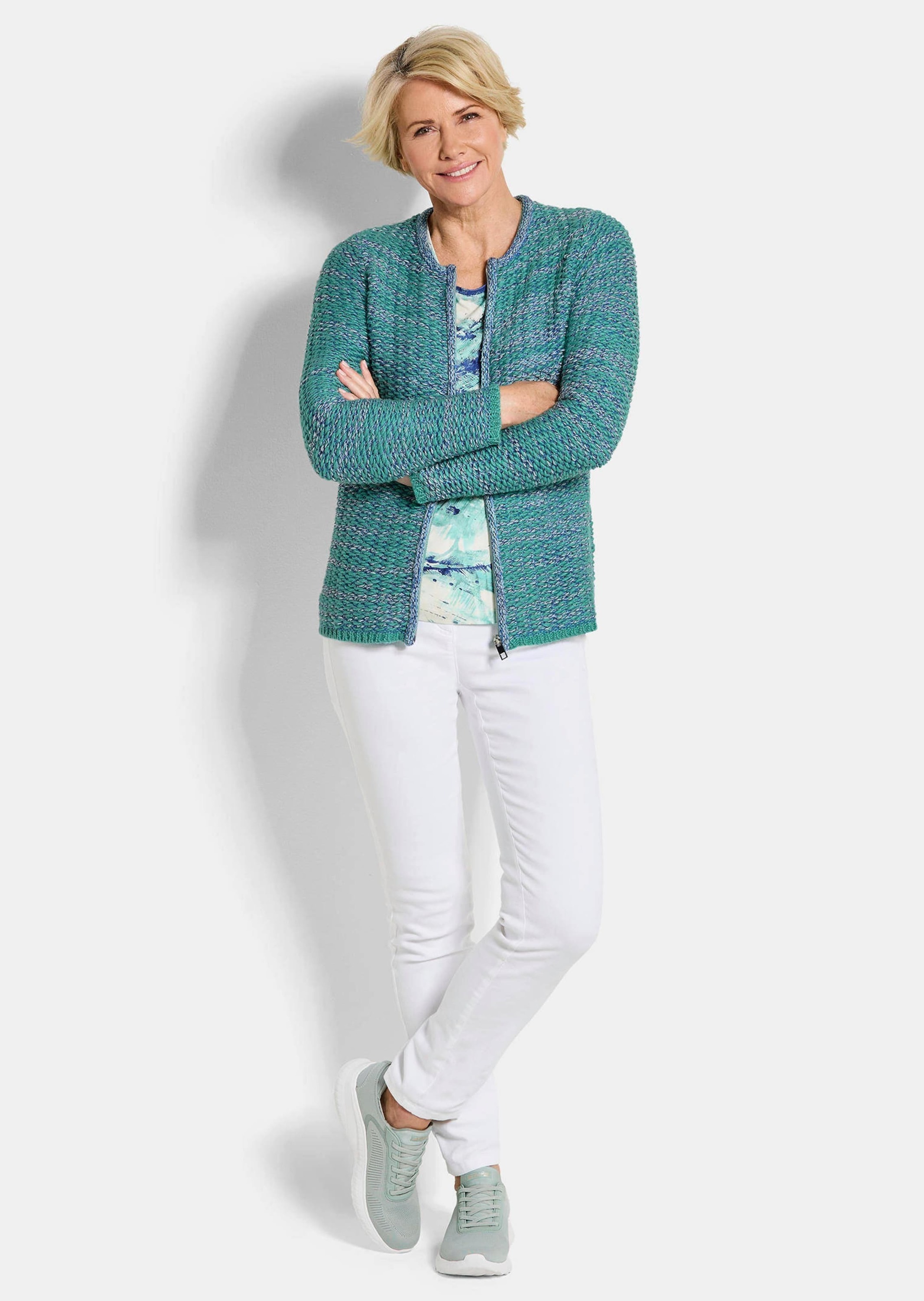 GOLDNER Strickjacke »Strukturjacke mit Rollband« dekoratives Rollbändchen am RV