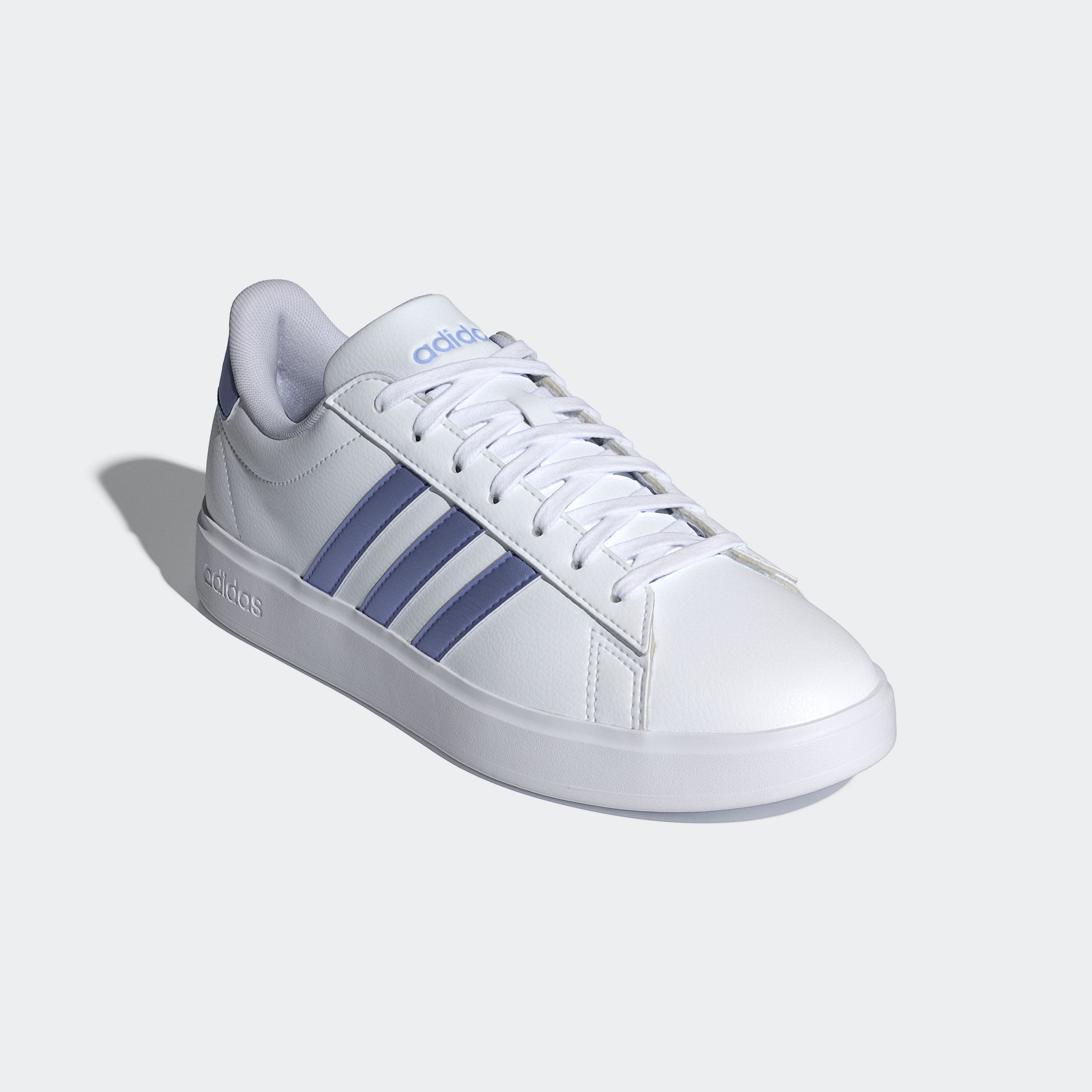 adidas Sportswear Sneaker »GRAND COURT CLOUDFOAM LIFESTYLE COURT COMFORT«, Design auf den Spuren des adidas Superstar
