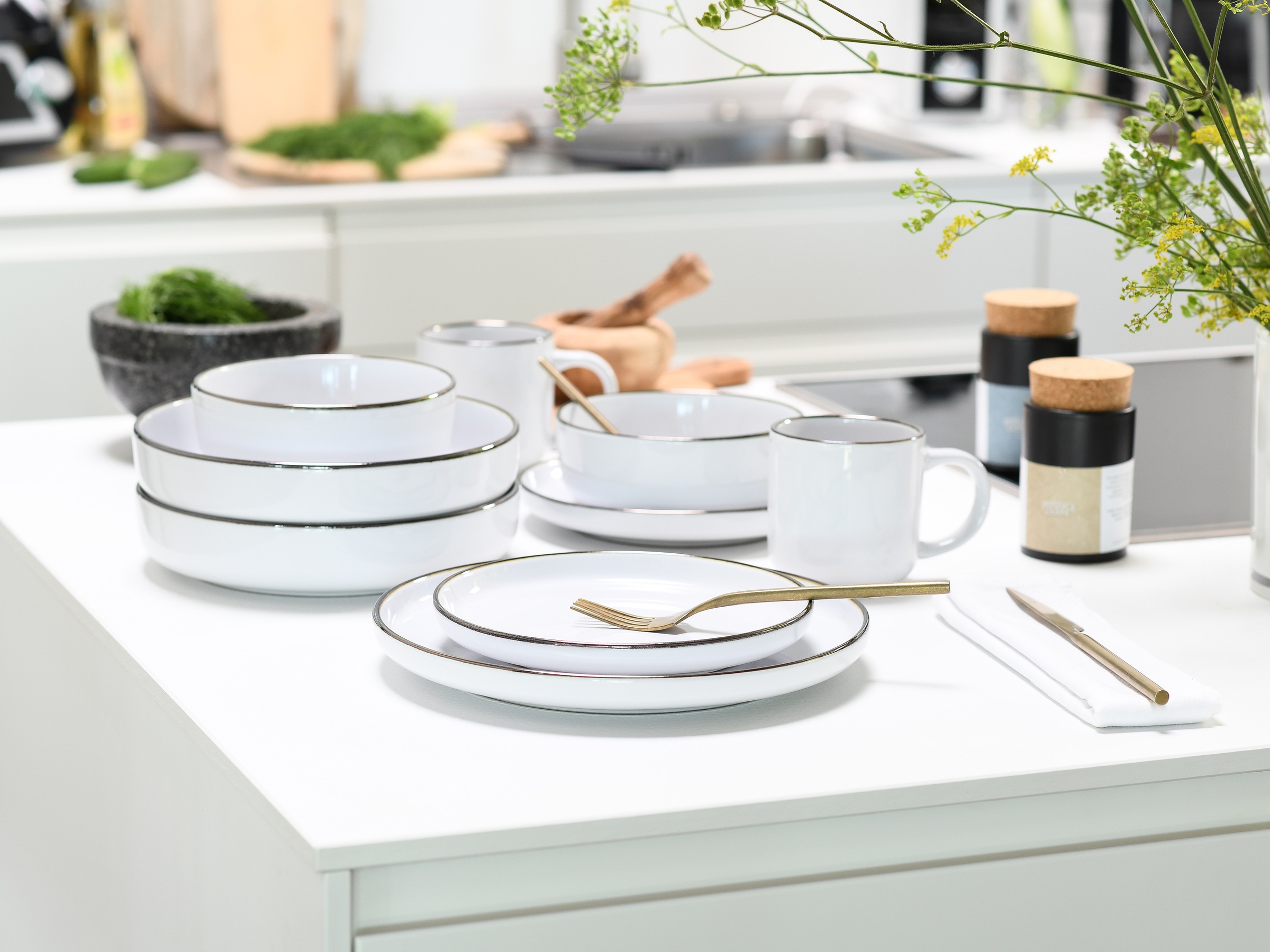 CreaTable Kombiservice »Nordic Festive, Service 16-tlg.« Minimalistisches Design, Dezente goldene Akzente