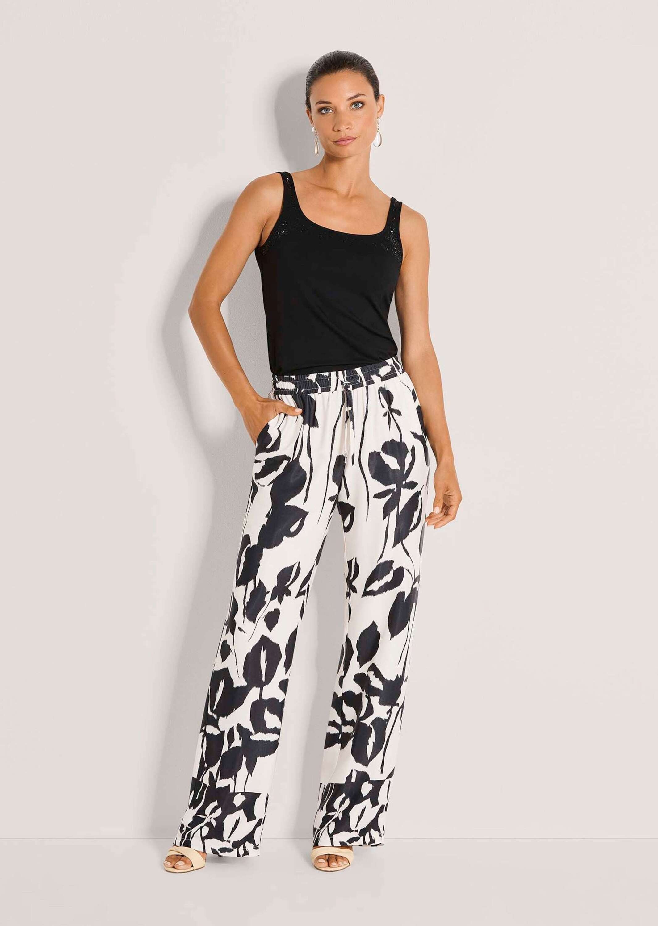 MADELEINE Chinos "Palazzohose Sommerhose mit floralem Muster" günstig online kaufen