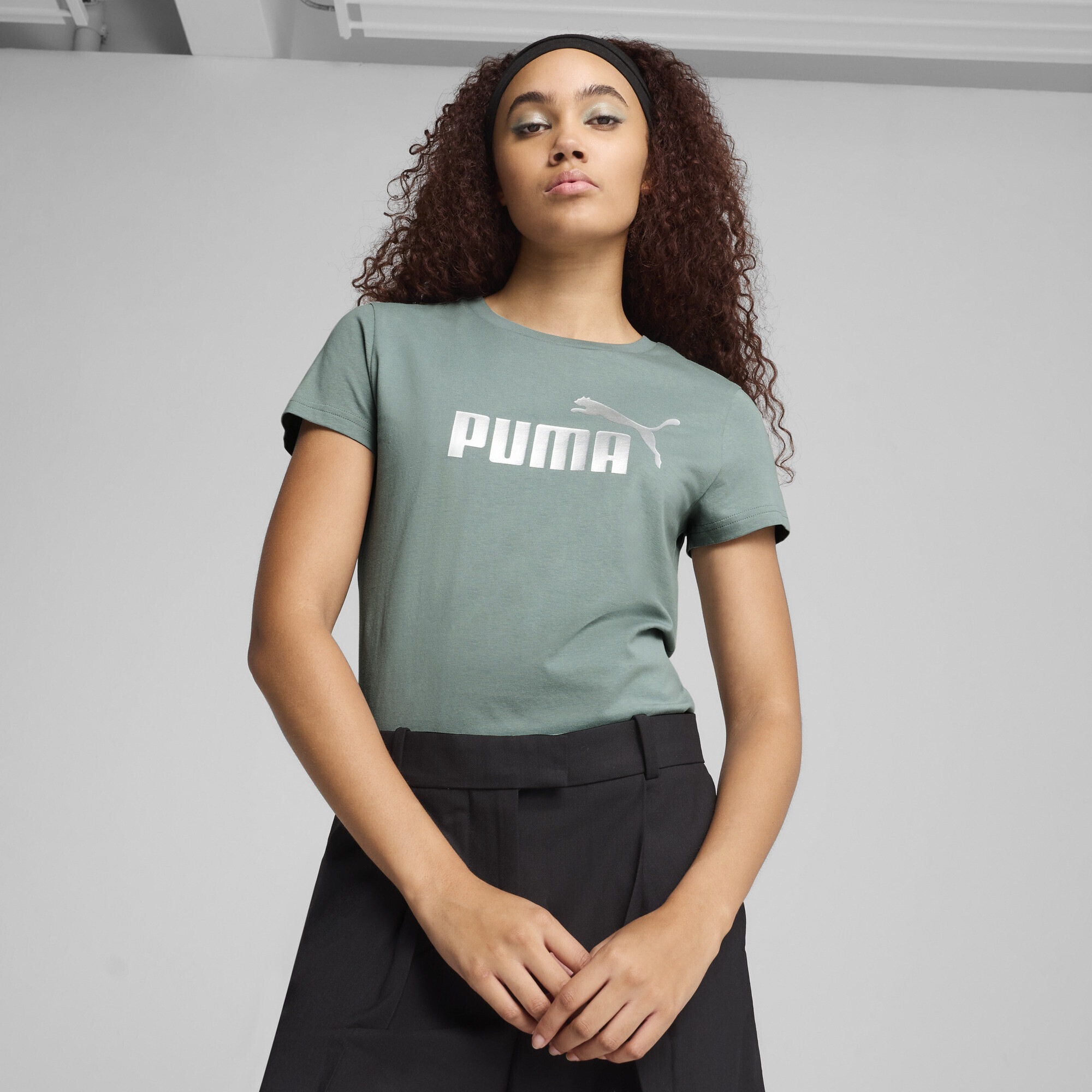 PUMA T-Shirt »ESS METALLIC No. 1 Logo T-Shirt Damen«