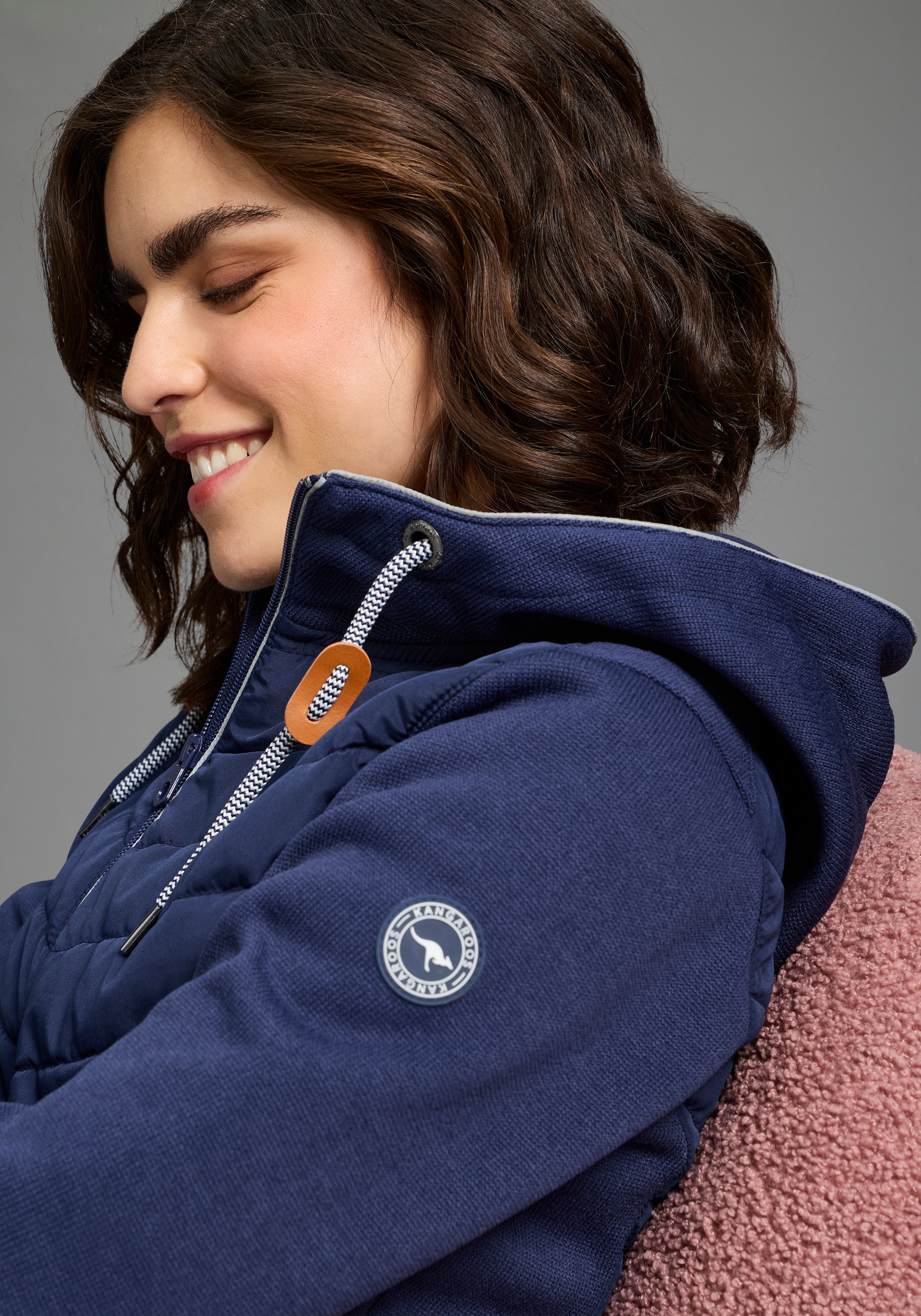 Thumbnail - KangaROOS Hybridjacke mit Kapuze Übergangsjacke mit Kapuze Reißverschlusstaschen